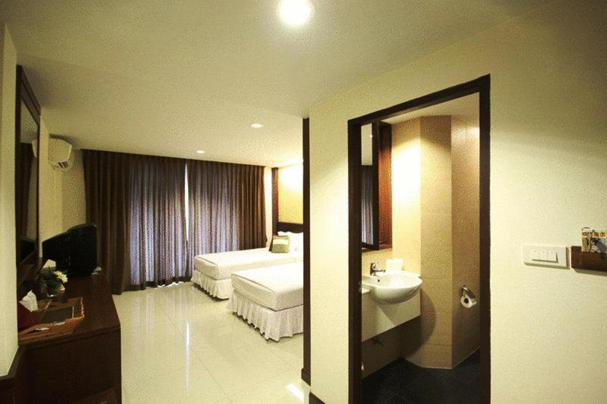 Windmill Resort Hotel Pattaya photo 2