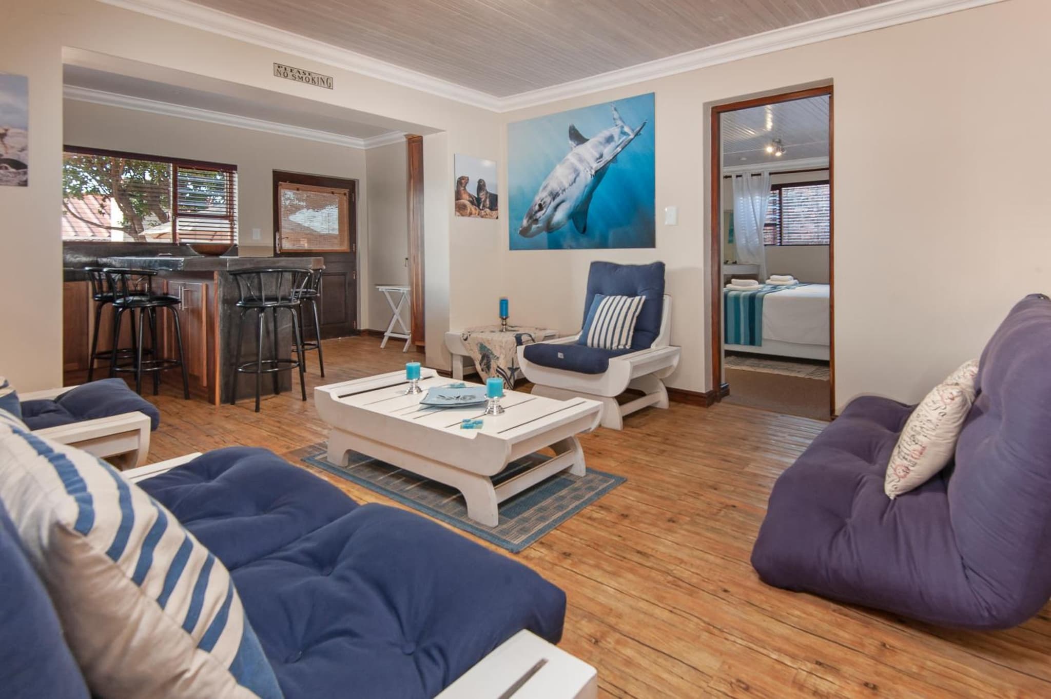 White Shark Guest House photo 5