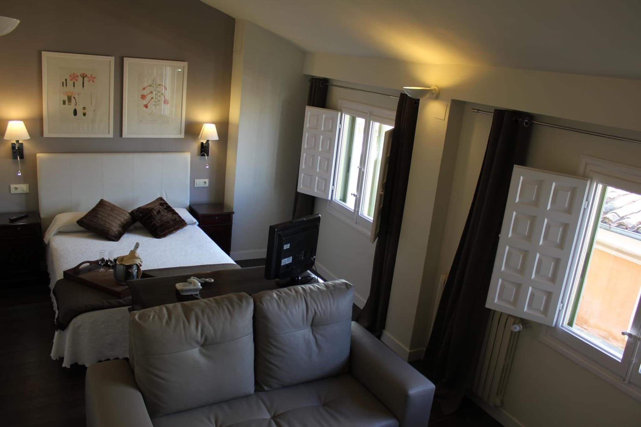 Hotel Leonor de Aquitania photo 5