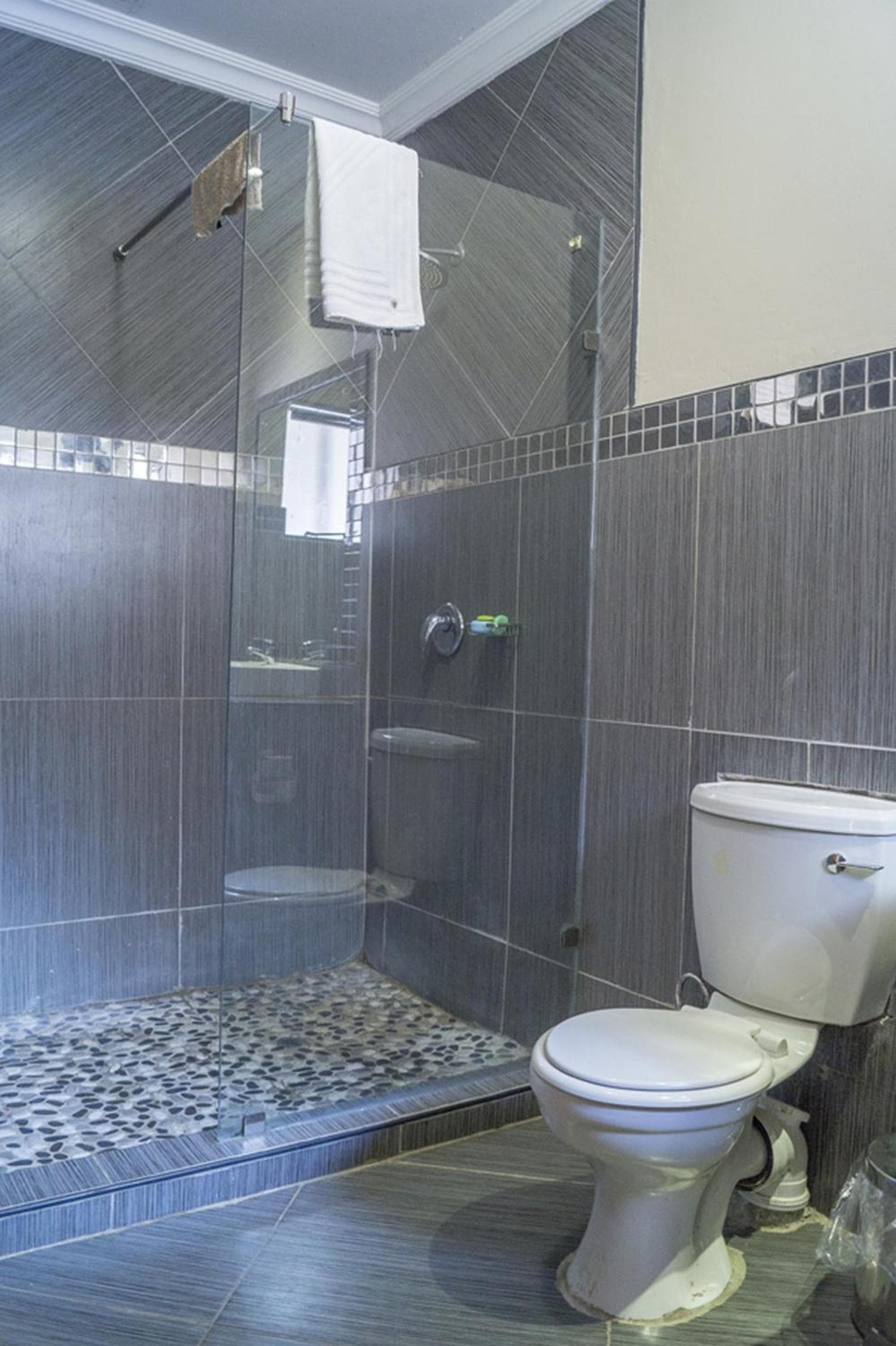 Ivory Lodge Bendor photo 8