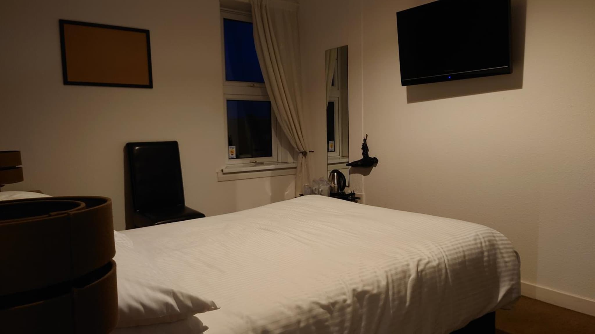 Corner Hotel photo 4