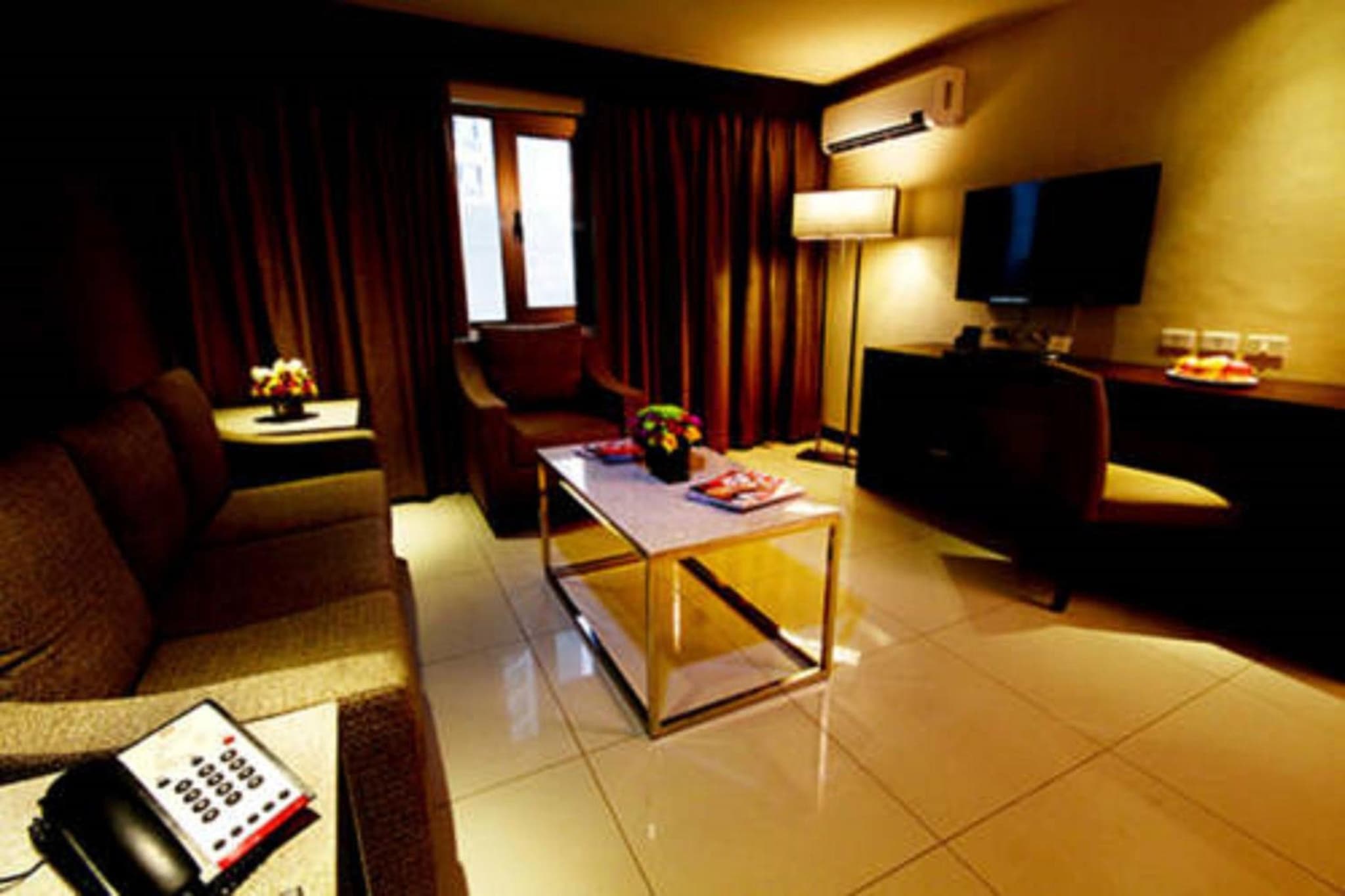 Mandarin Plaza Hotel photo 9