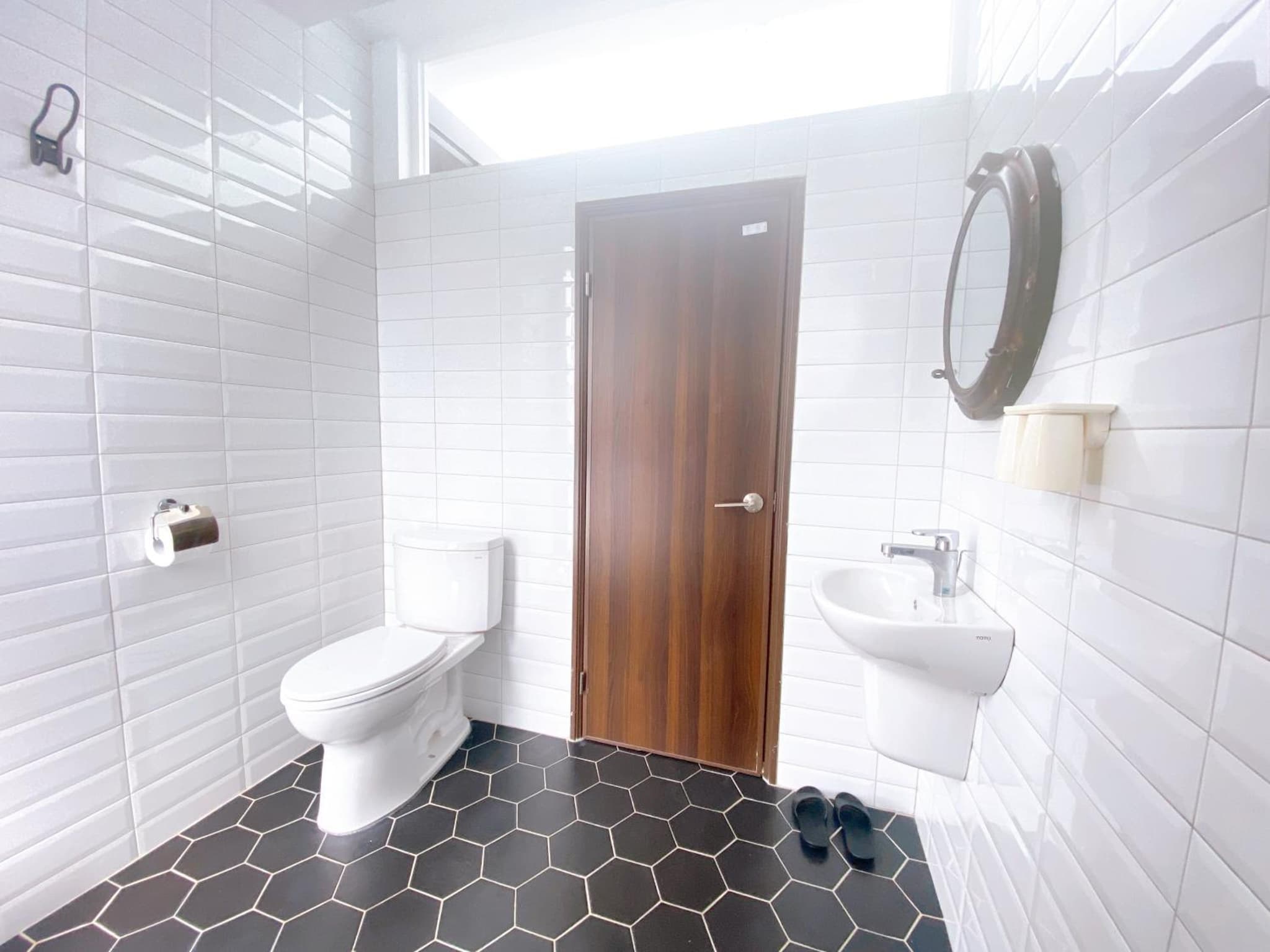 Minimi Inn-Sailrock Beach House photo 9
