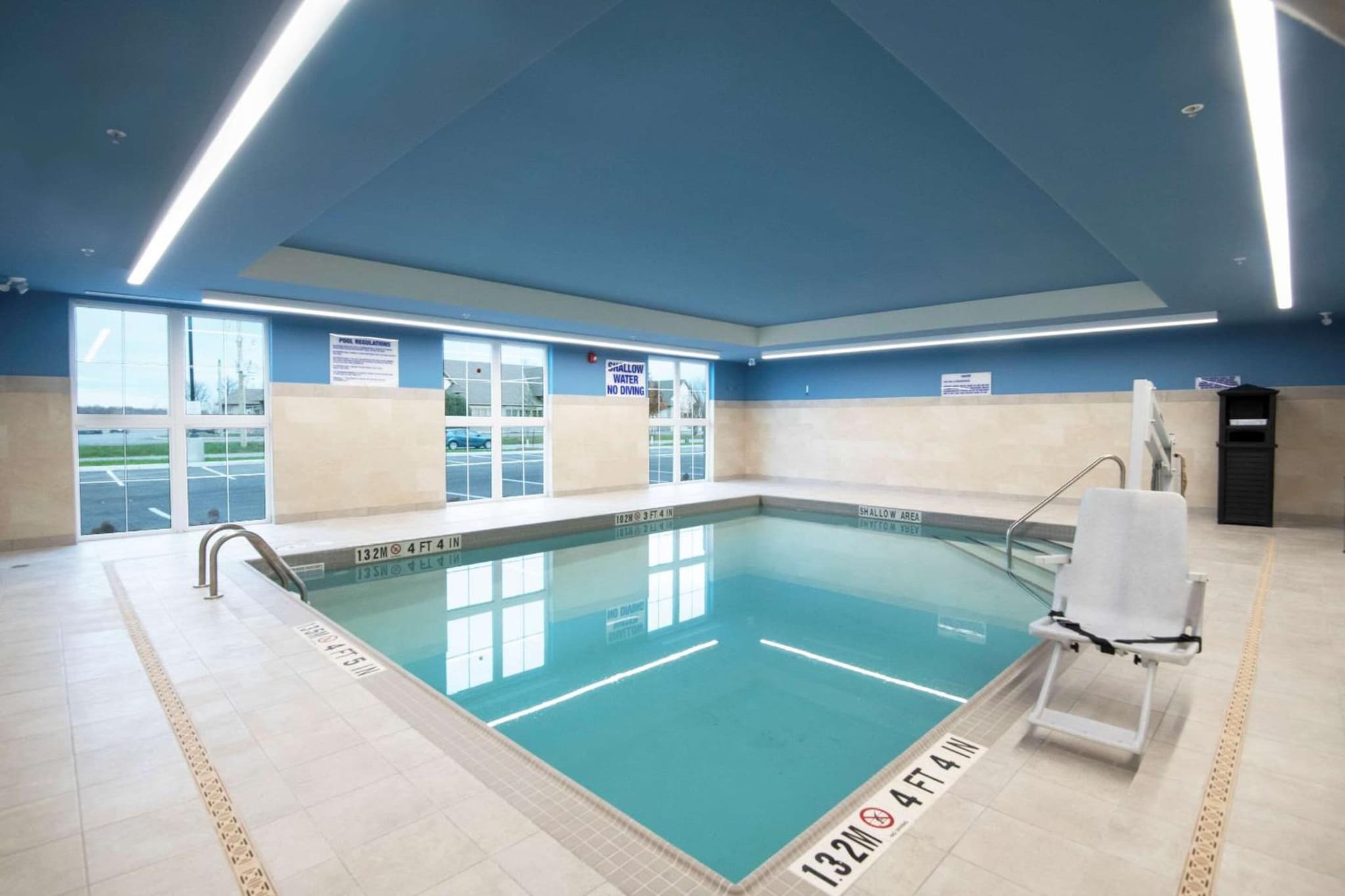 Comfort Inn & Suites photo 6