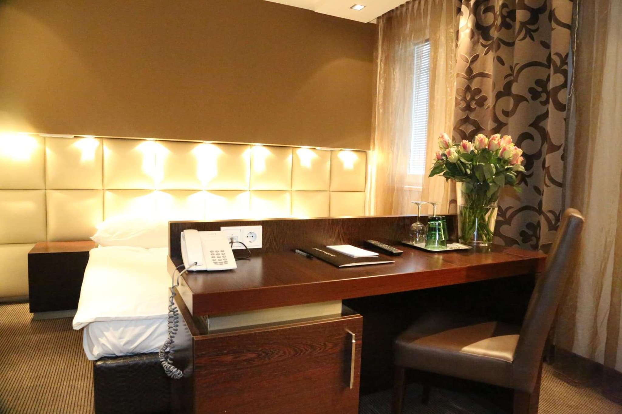 B&B HOTEL Linz City-Ost photo 8