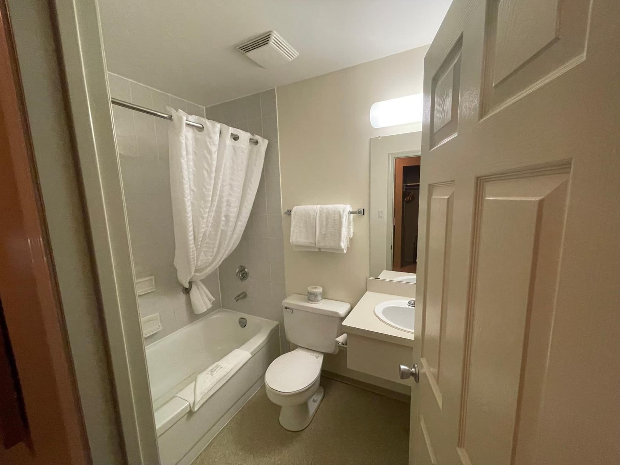 Travelodge by Wyndham Fort St John photo 5