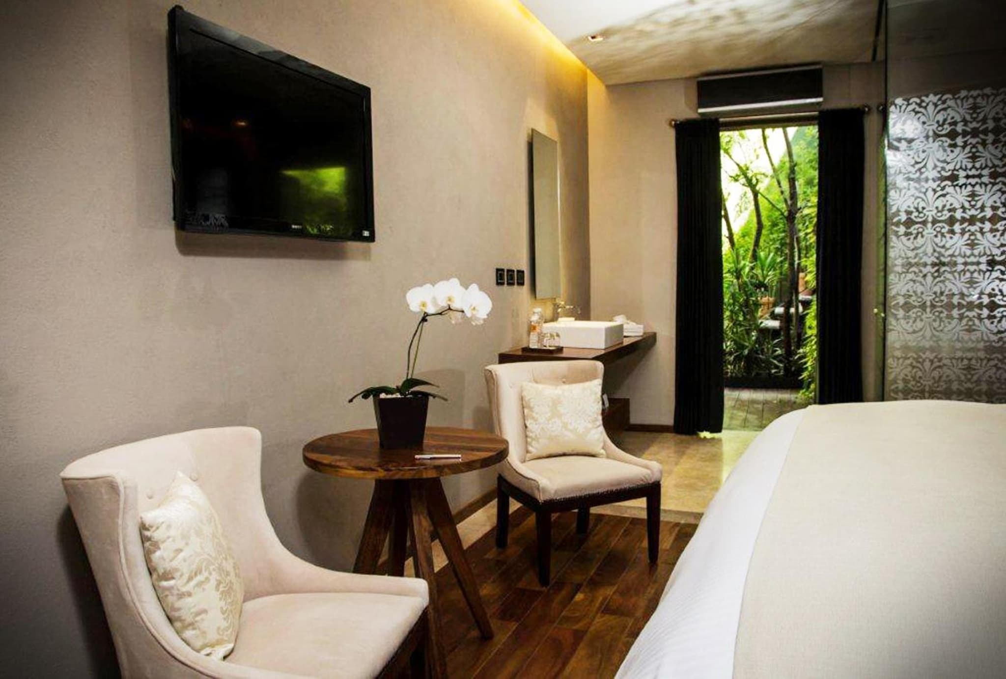 hotel room