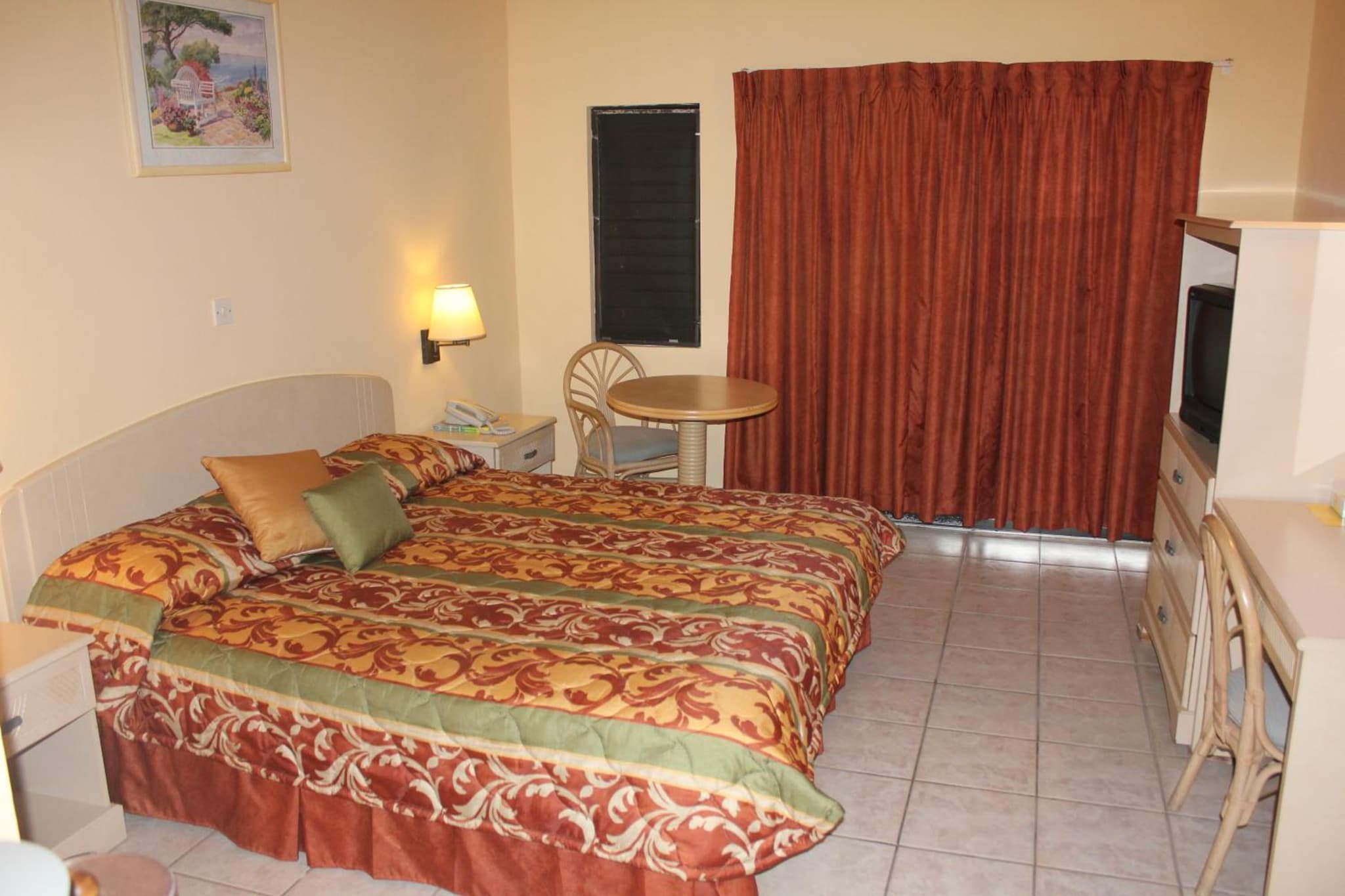 Allamanda Beach Hotel photo 5