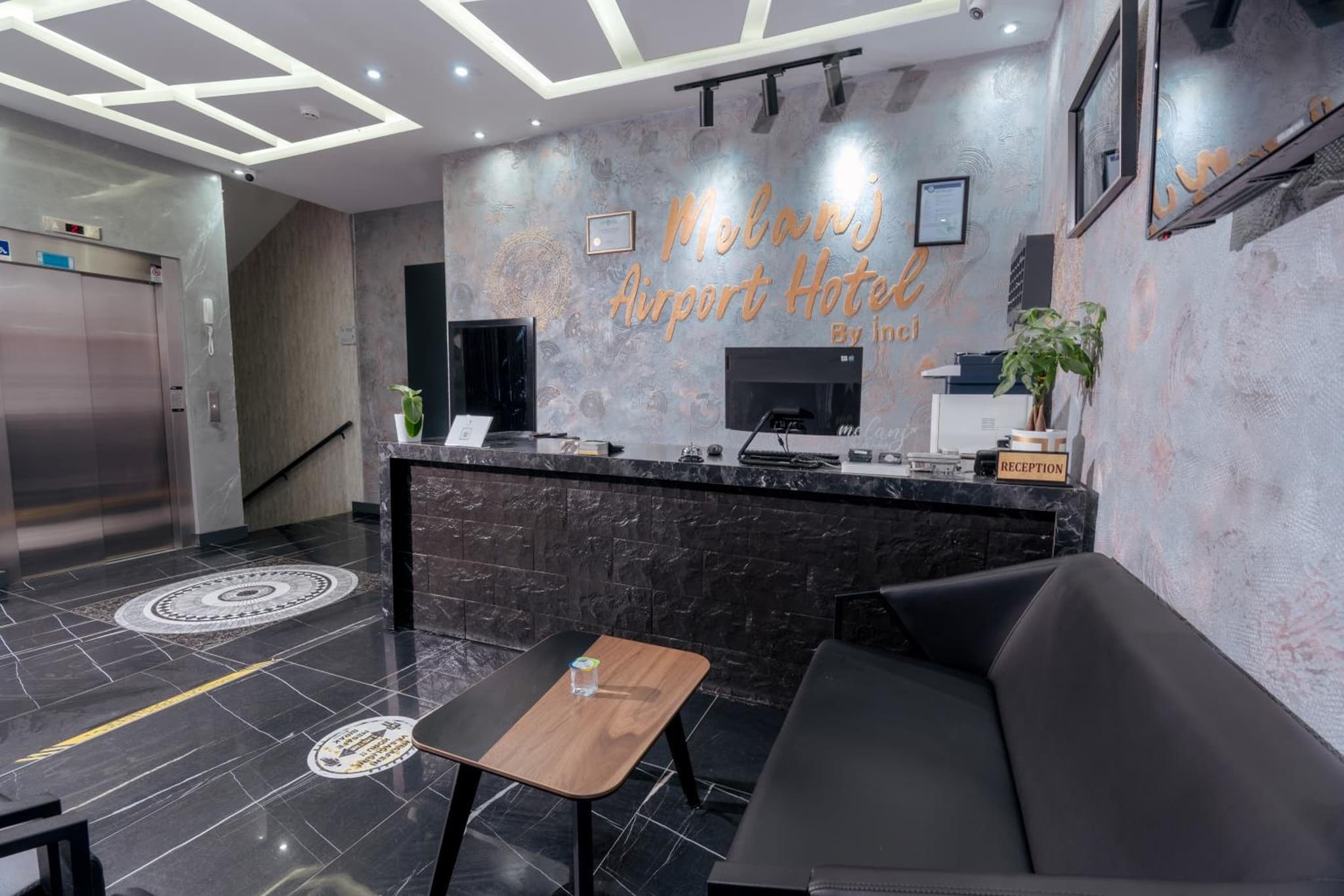 Melanj Airport Hotel photo 7