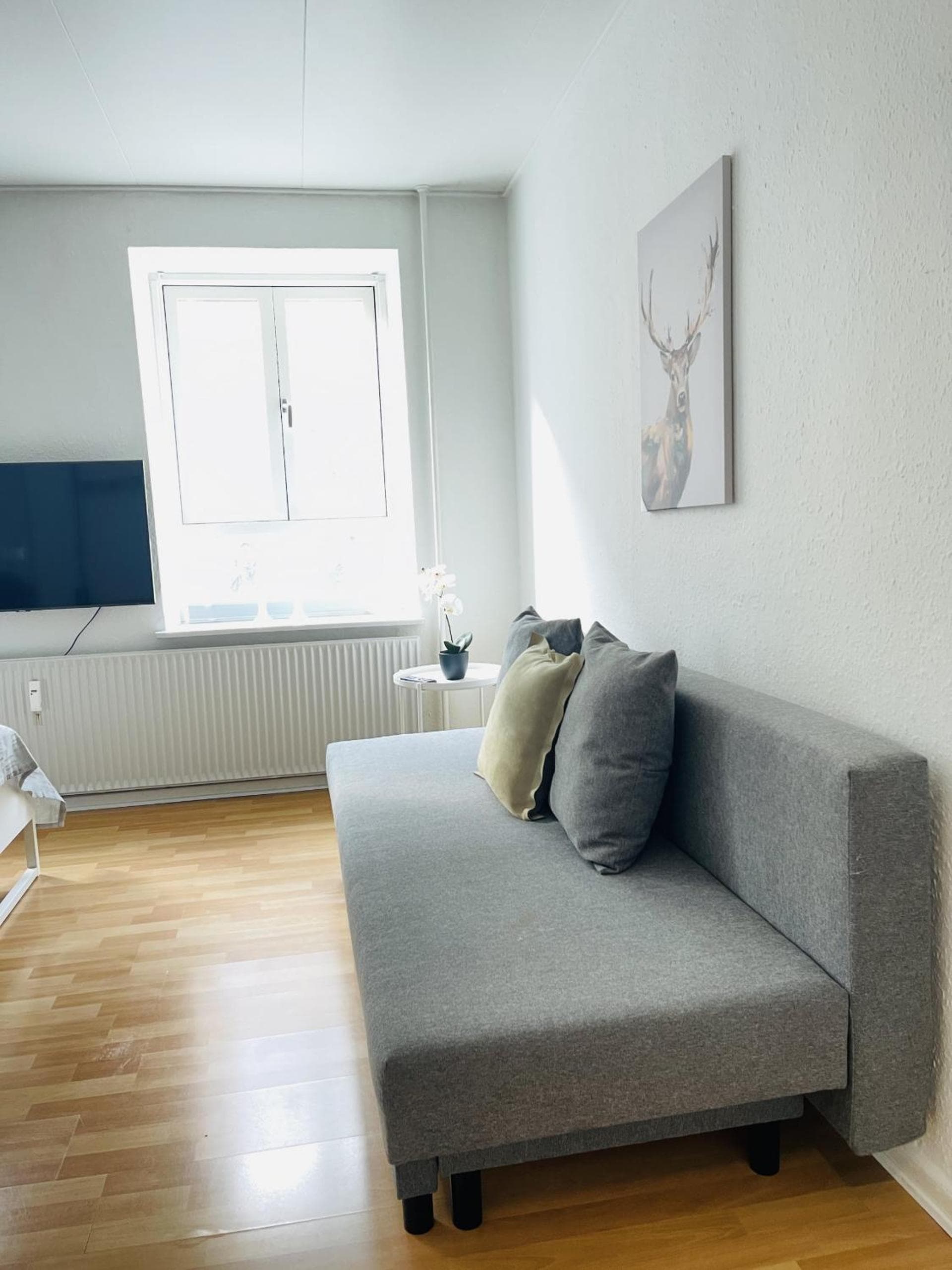aday - Central Studio Apartment photo 7