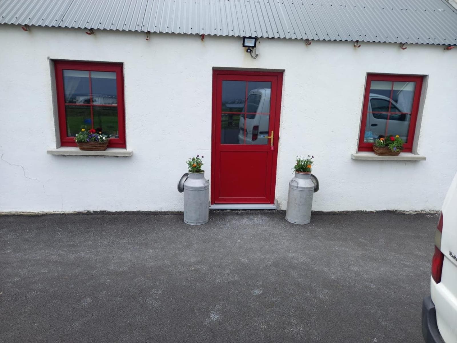 Geraghtys Farmyard Pods photo 4