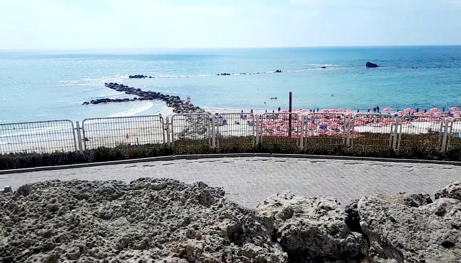 Beachfront Apartment Bat Yam 613 photo 2