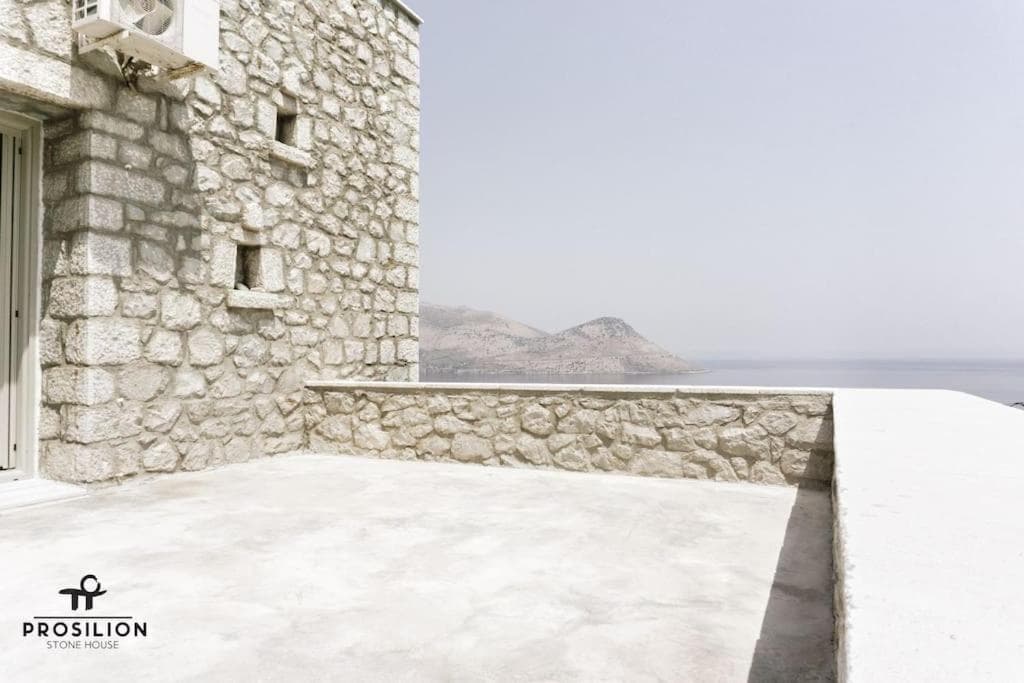 Prosilion Stone House photo 7
