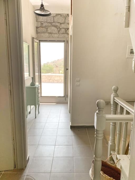 Prosilion Stone House photo 9
