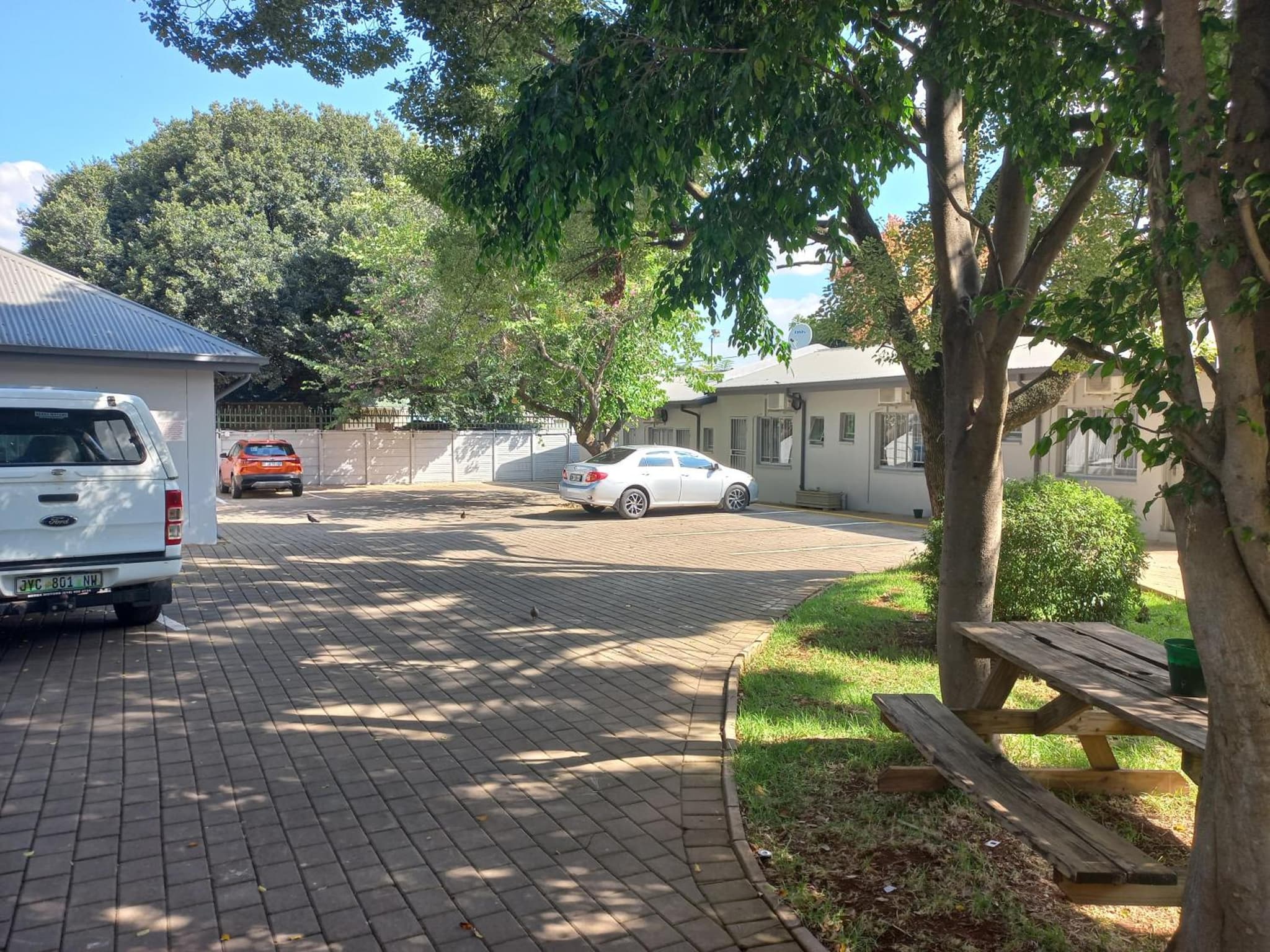 Triple9 Hatfield Guesthouse photo 5