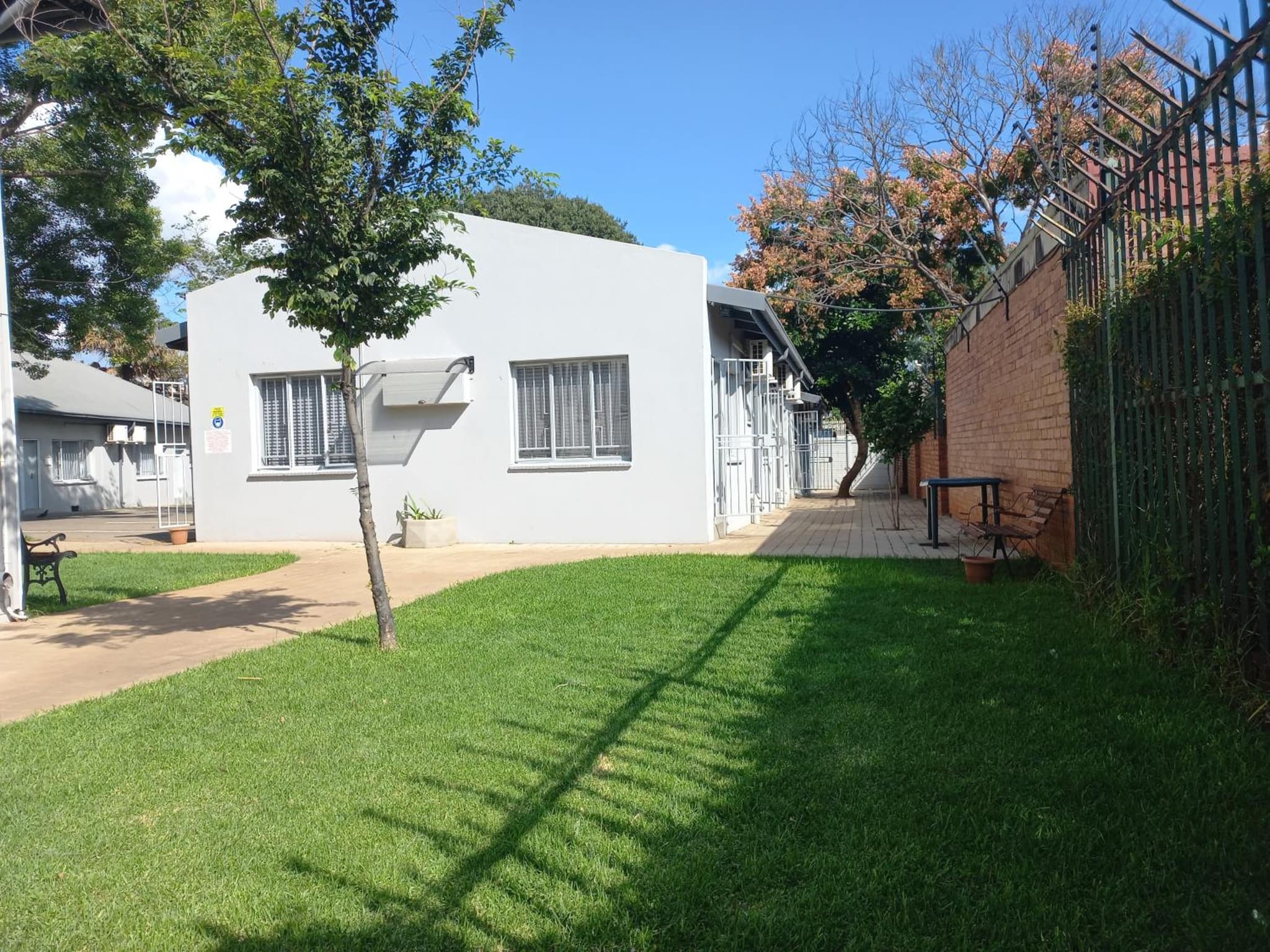 Triple9 Hatfield Guesthouse photo 8