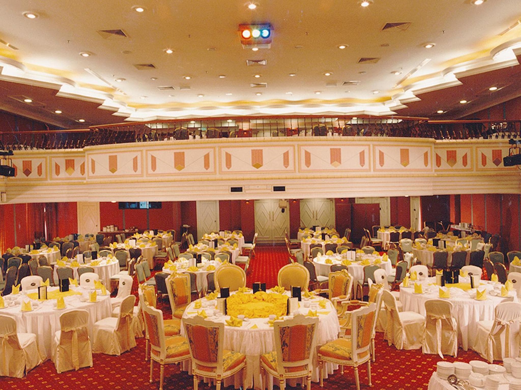 Merdeka Palace Hotel & Suites photo 2