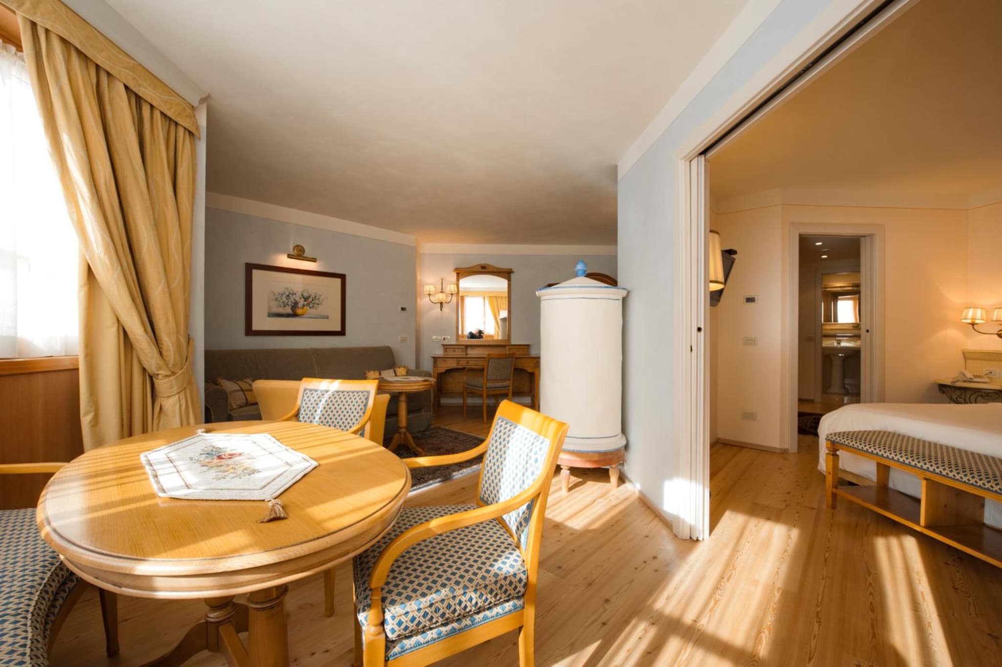 Alpen Suite Hotel photo 4