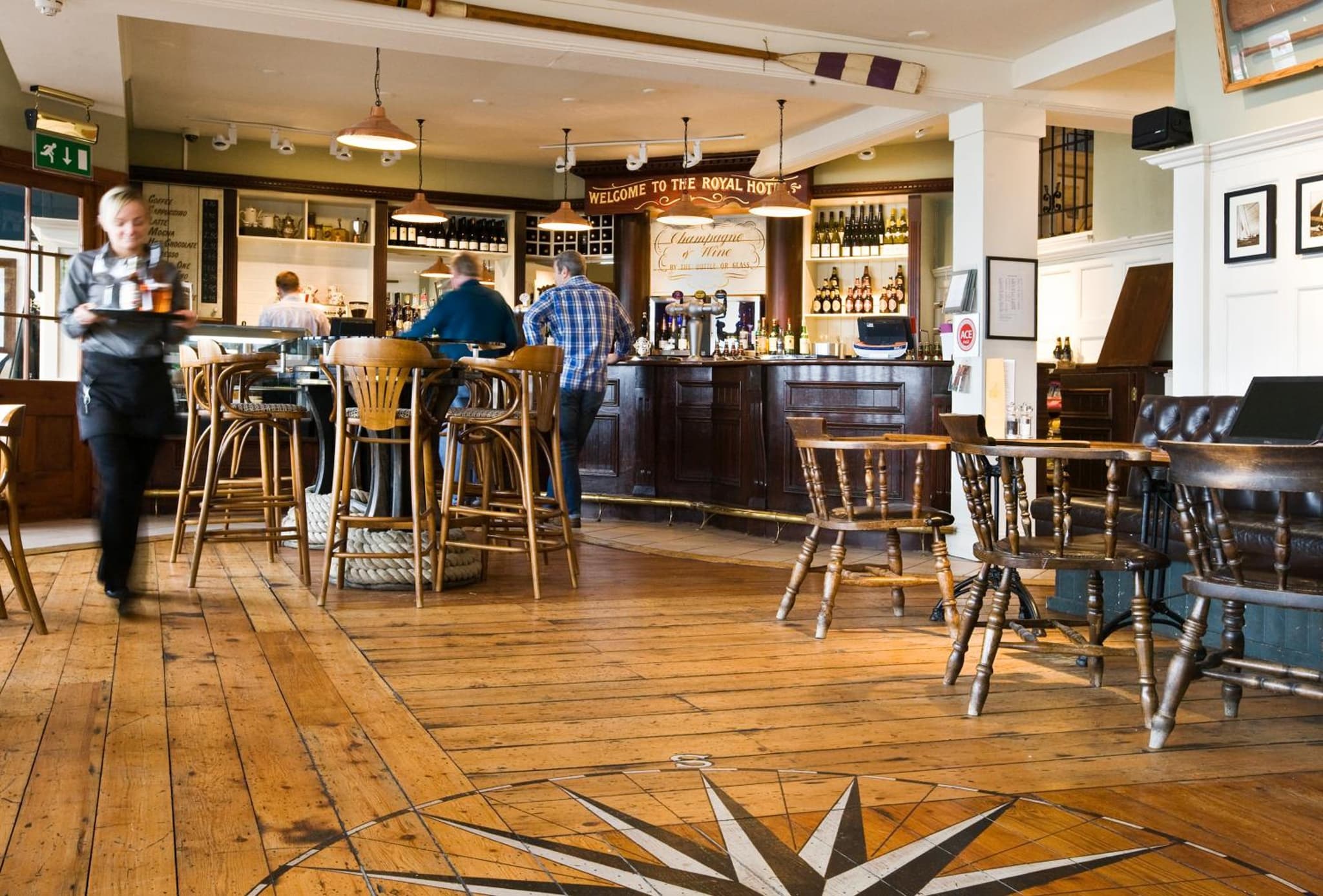 Royal Hotel photo 6