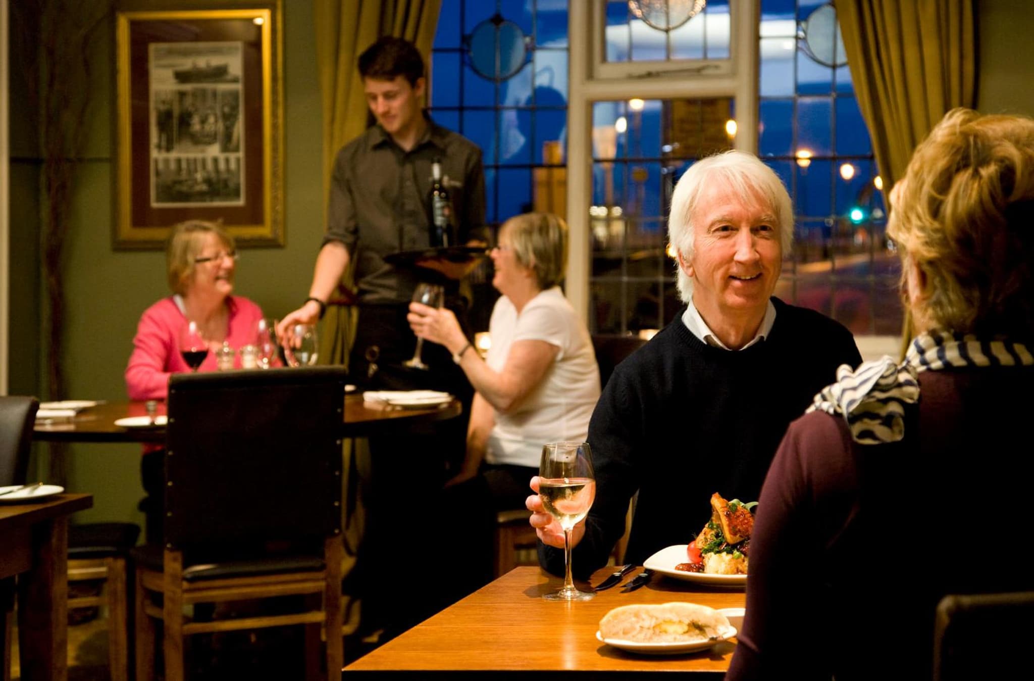 Royal Hotel photo 2