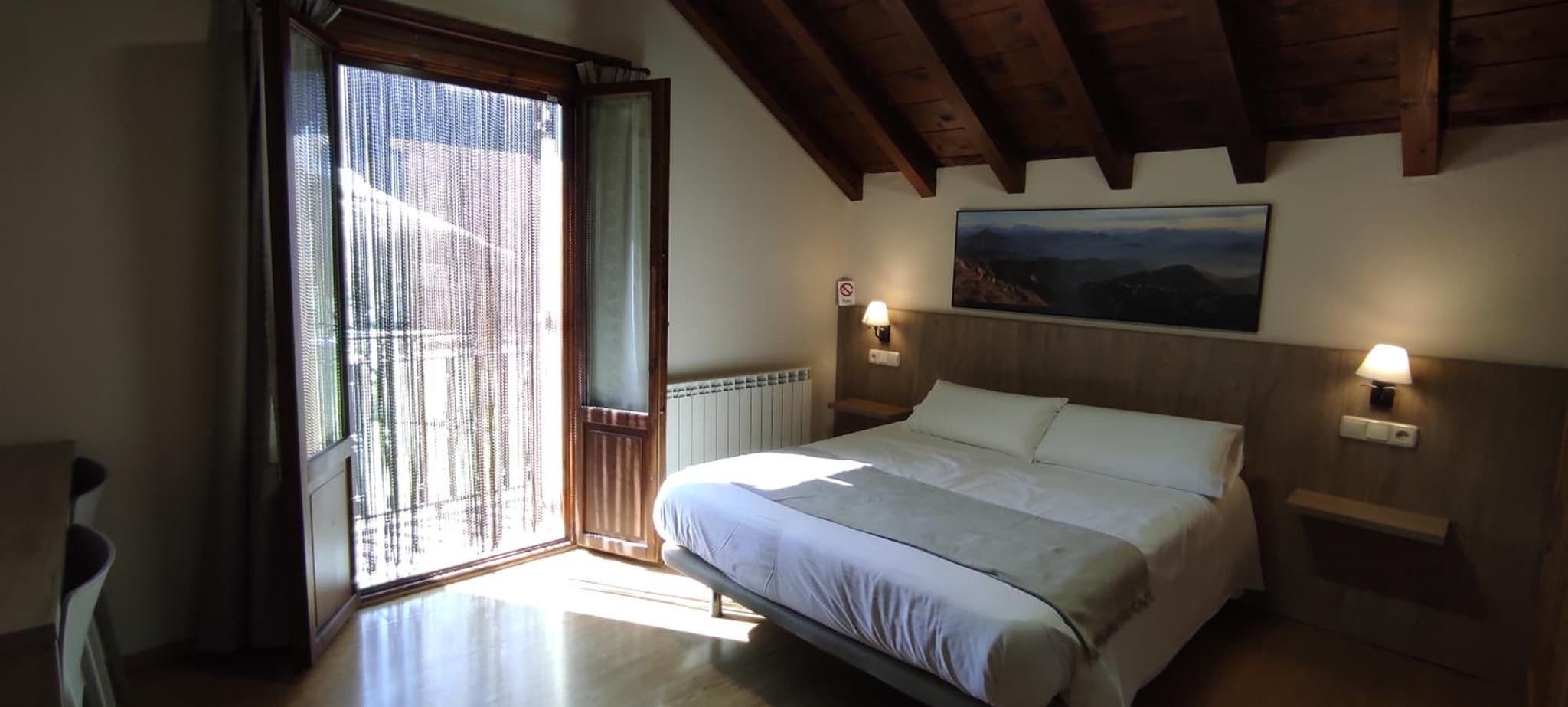 HOSTAL MENDILATZ photo 2