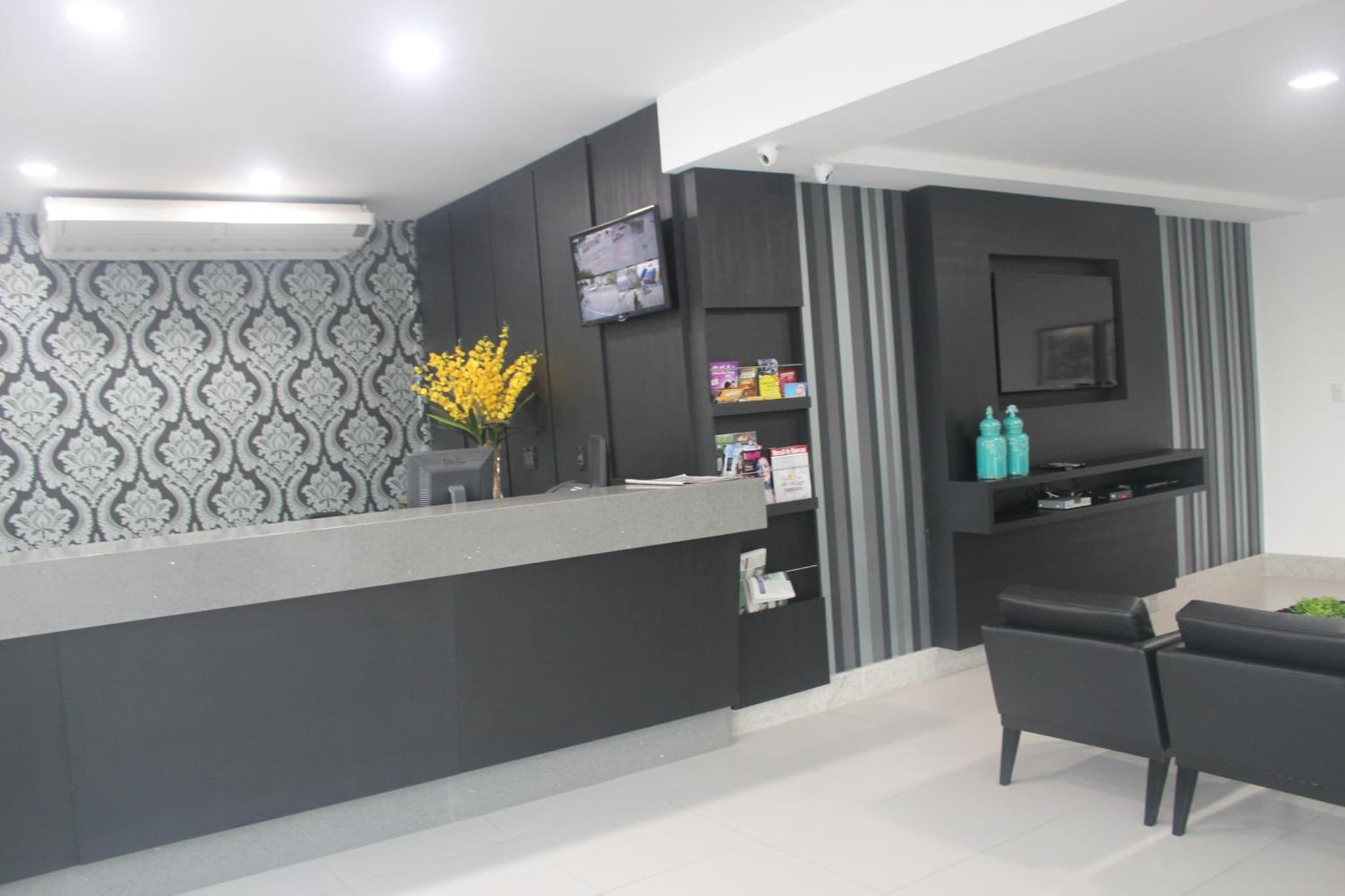 Pratti Hotel photo 2