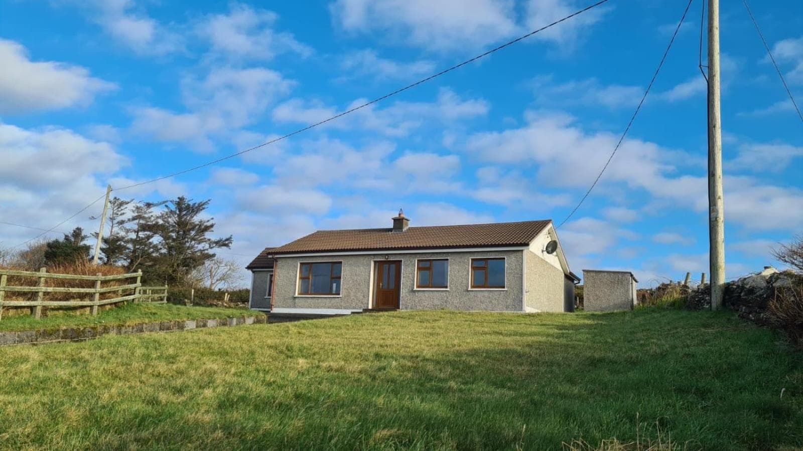 Mourneen Cottage, Cleggan photo 2