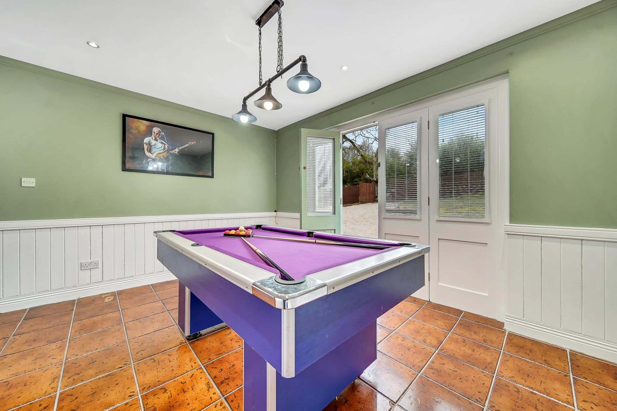 Spacious Coastal Accommodation with Games Room - Sleeps 10 photo 5