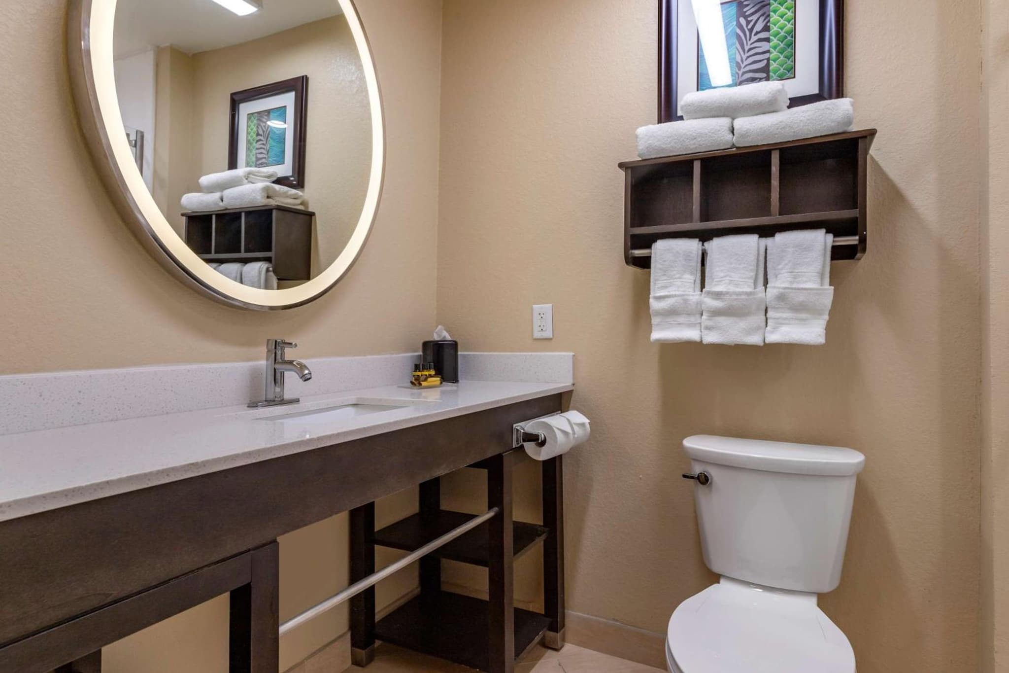 Best Western Plus Galveston Suites photo 7