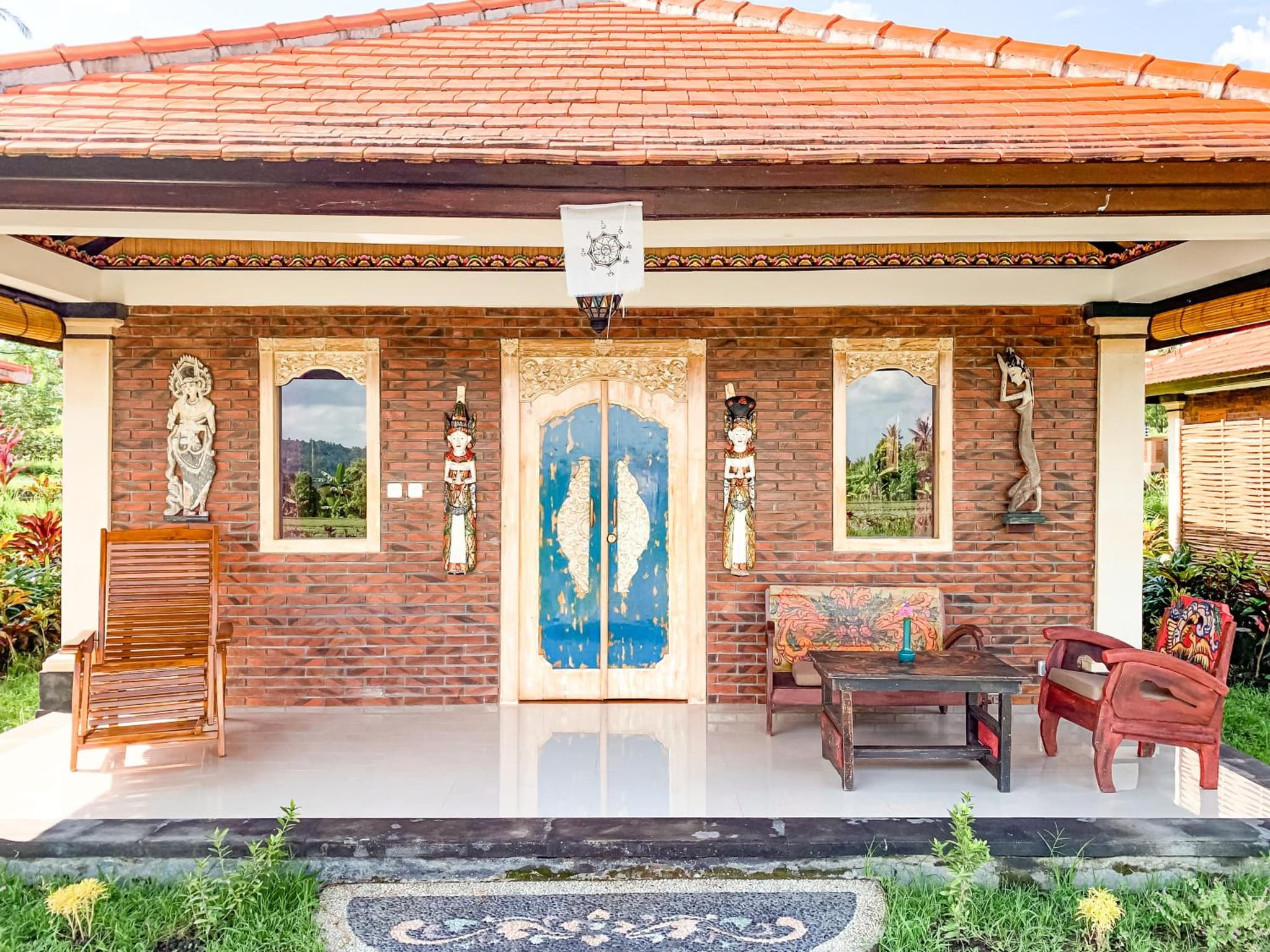 Sri Lestari Banyuatis photo 4