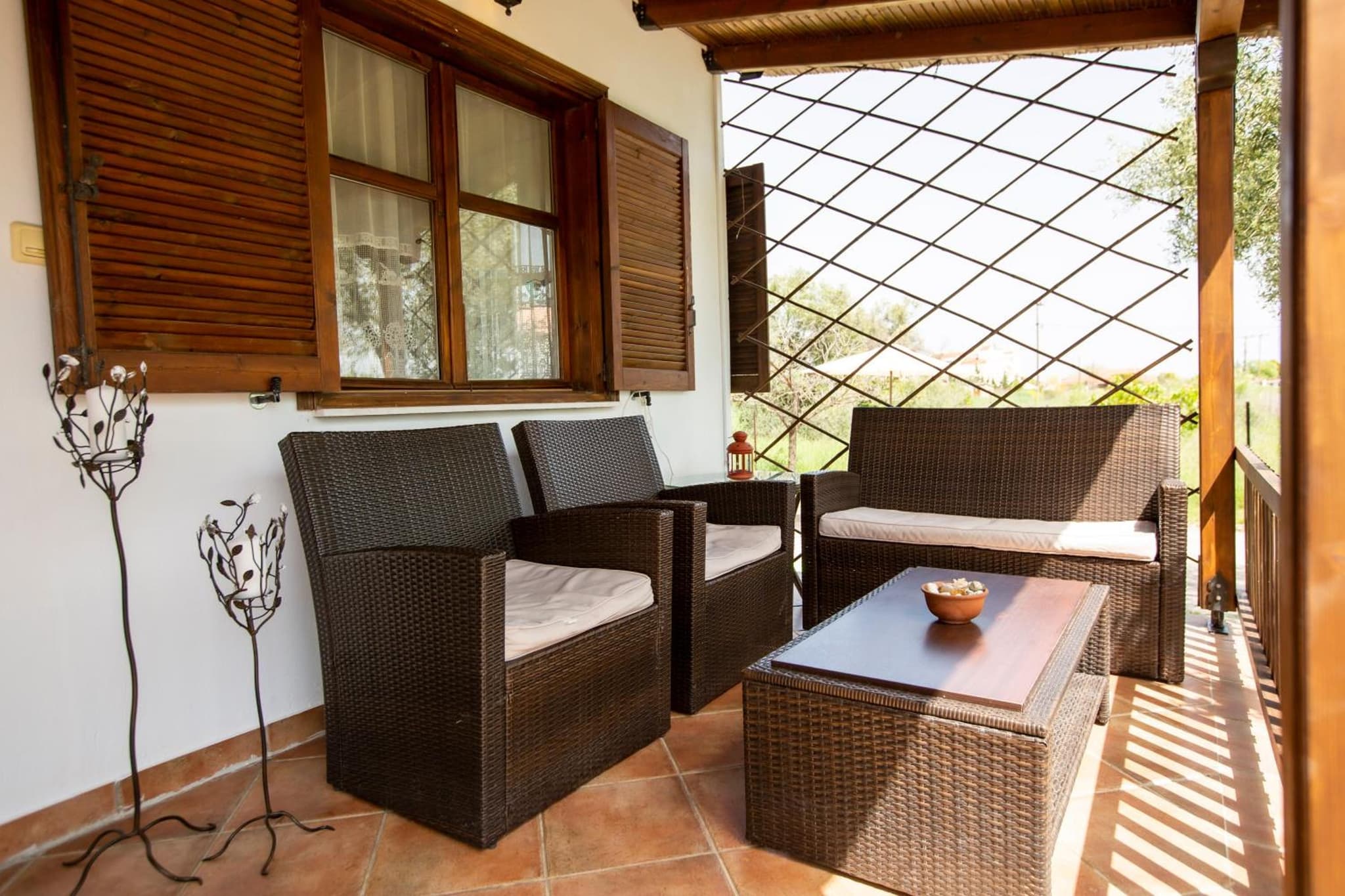 Traditional beach house photo 9