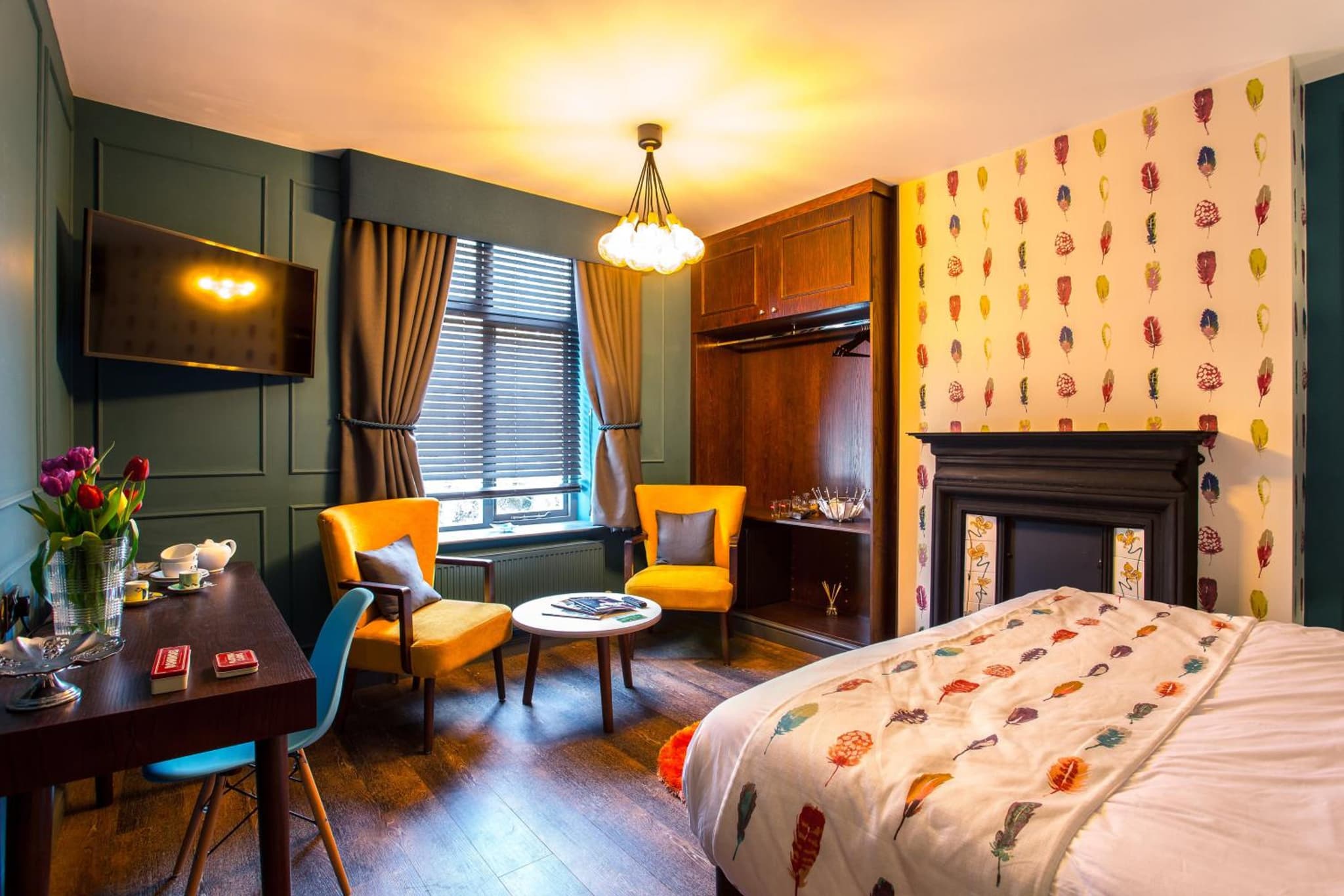 hotel room