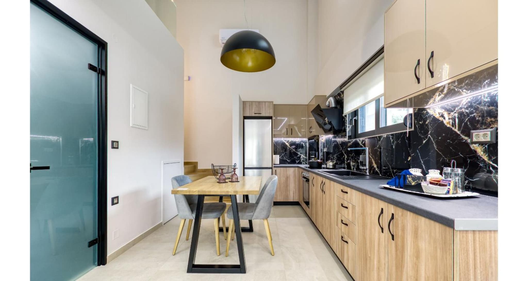 Sapphire Blue Suites photo 9