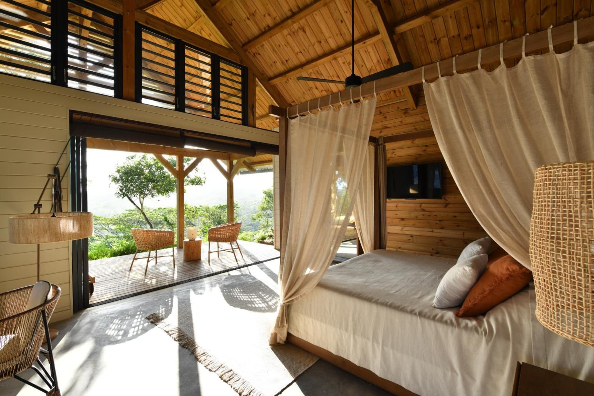 ChamGaia off-grid eco-villa photo 4