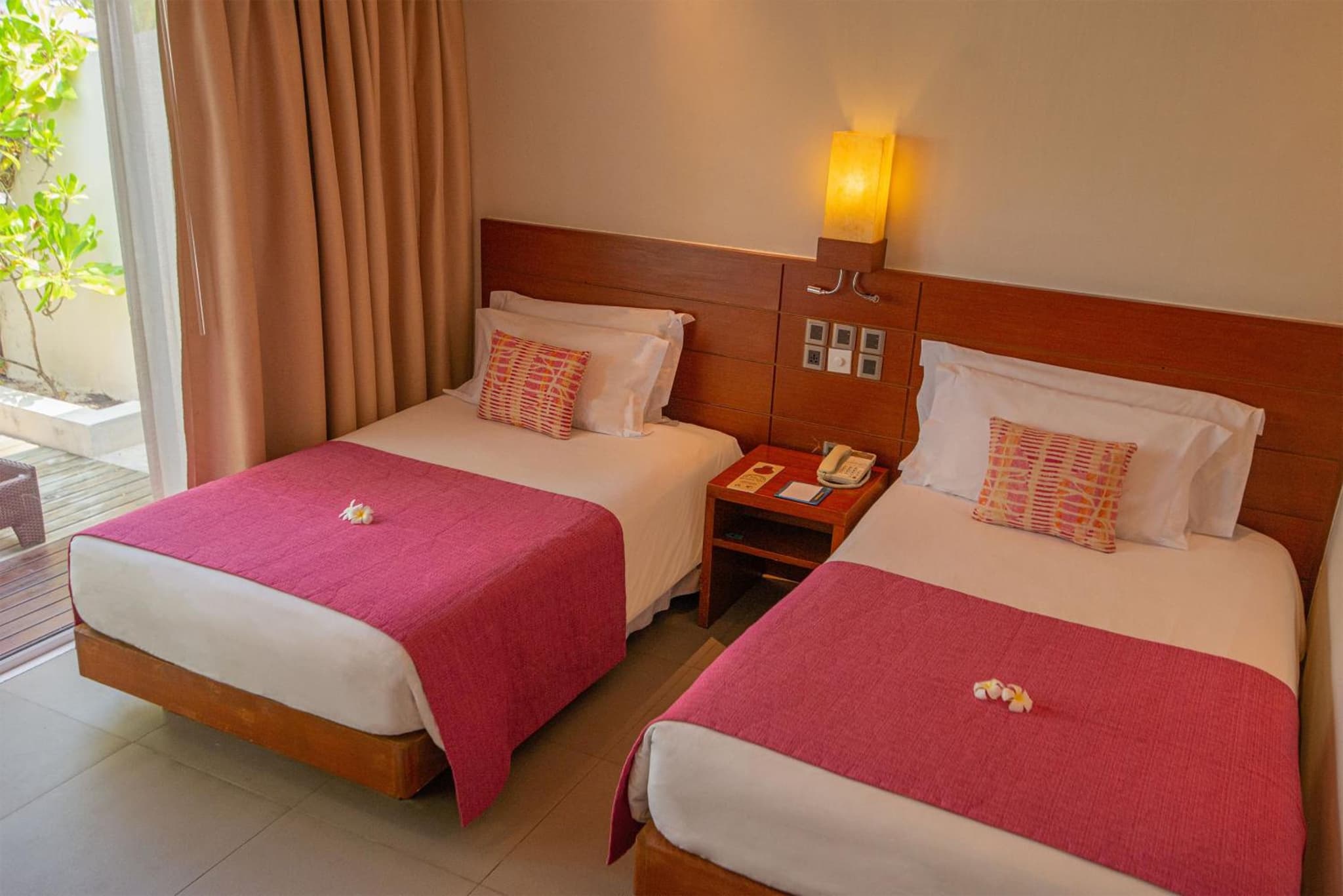 Centara Ras Fushi Resort & Spa Maldives - Stay 4 nights or more and enjoy 40 percent off Speedboat transfers, valid for stays from 6 Apr to 30 Sep 2026 photo 3