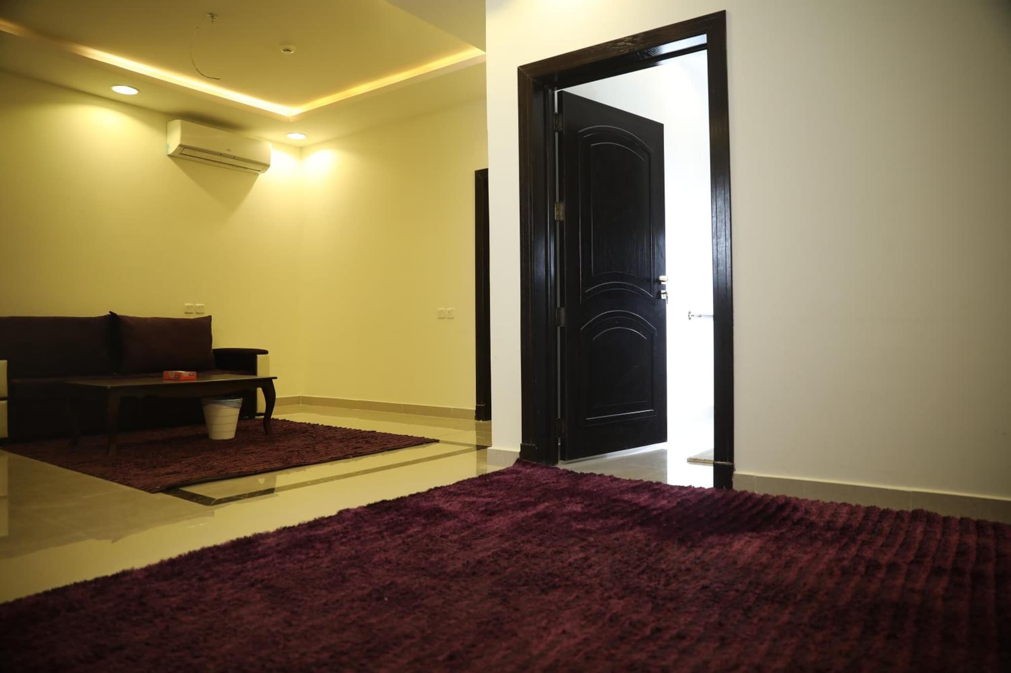 Quiet Rooms 6 Serviced Apartments photo 7