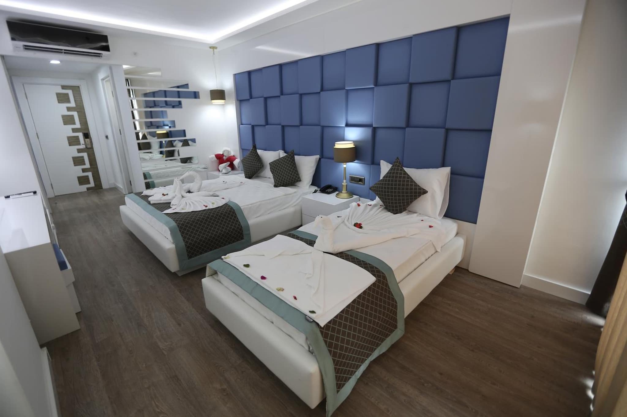 Elips Royal Hotel & SPA photo 4