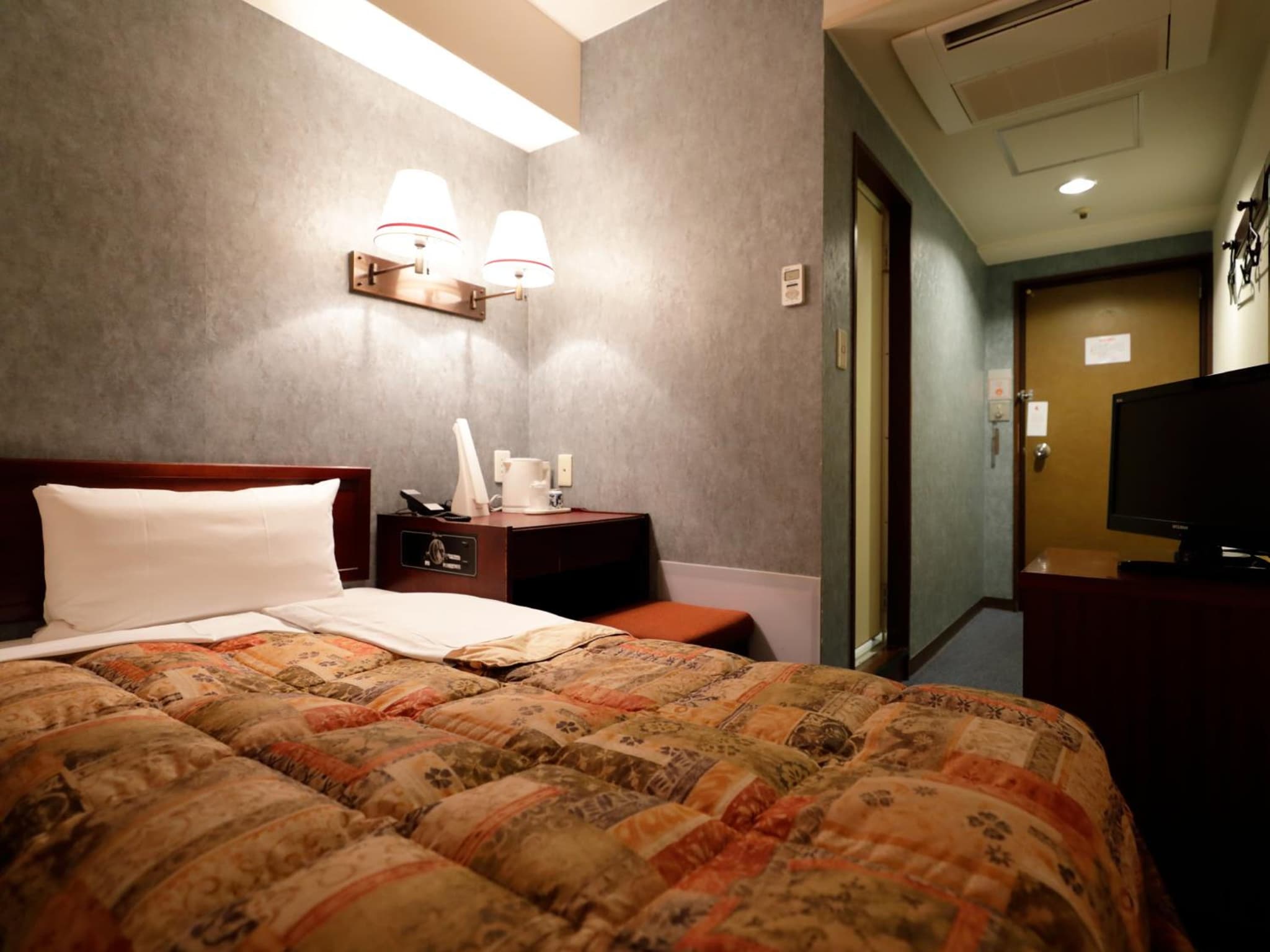 Tokyo Inn photo 2