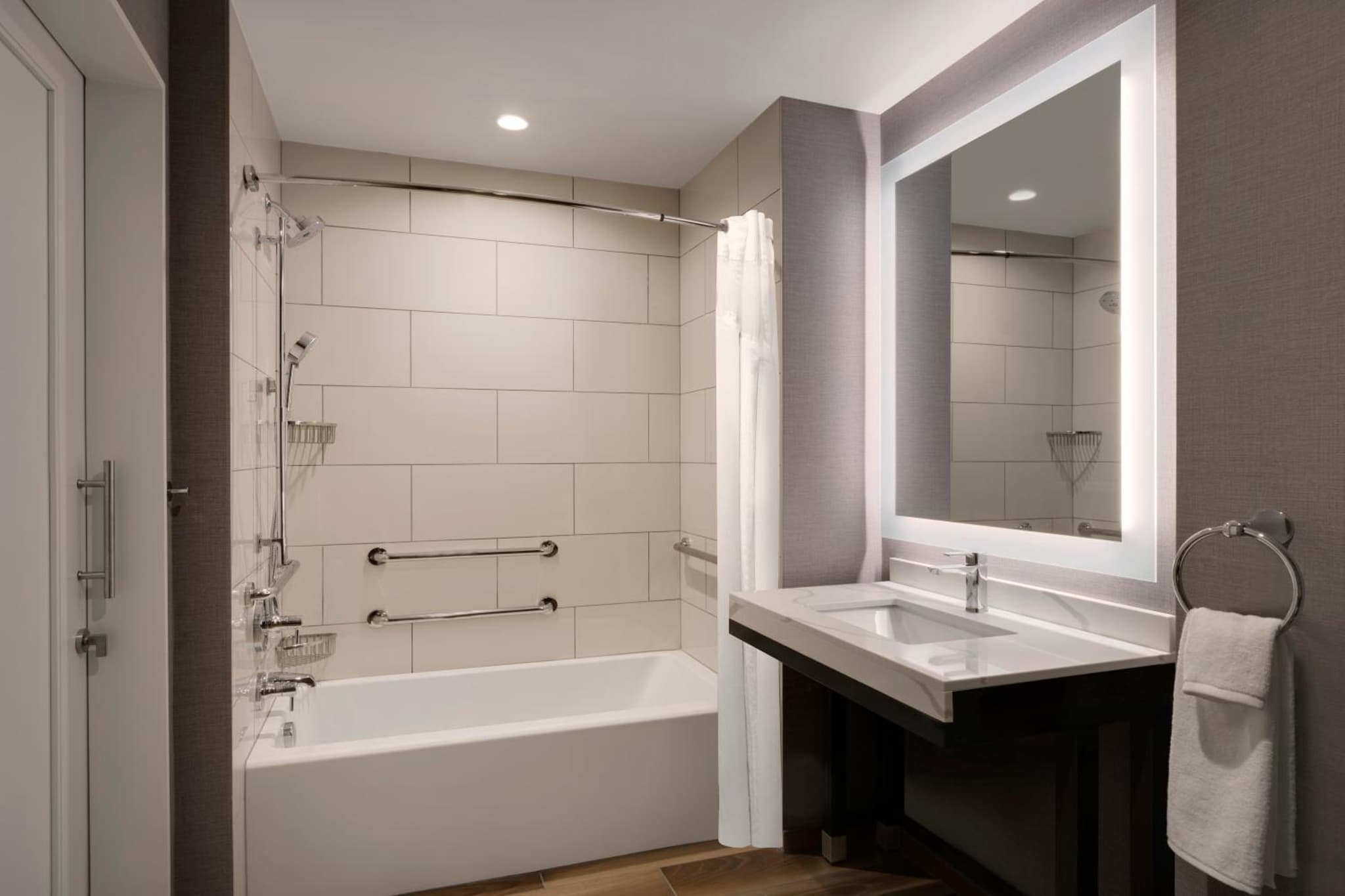 Hyatt House LAX Century Blvd photo 2