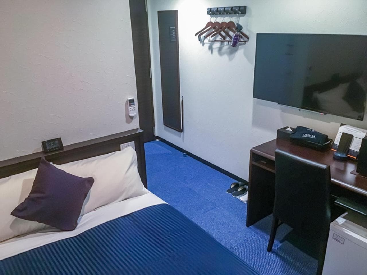 HOTEL LiVEMAX Yokkaichi Ekimae photo 2