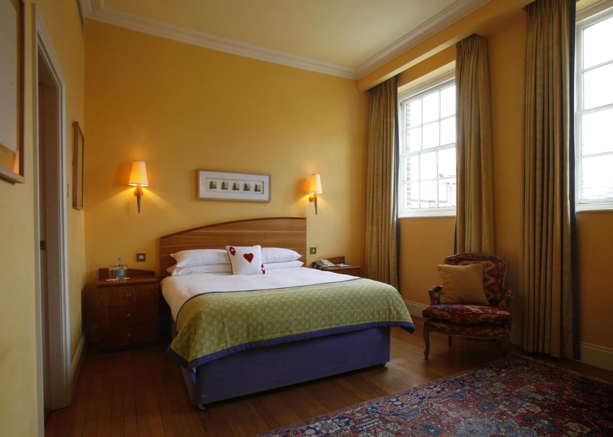 Angel Hotel photo 8