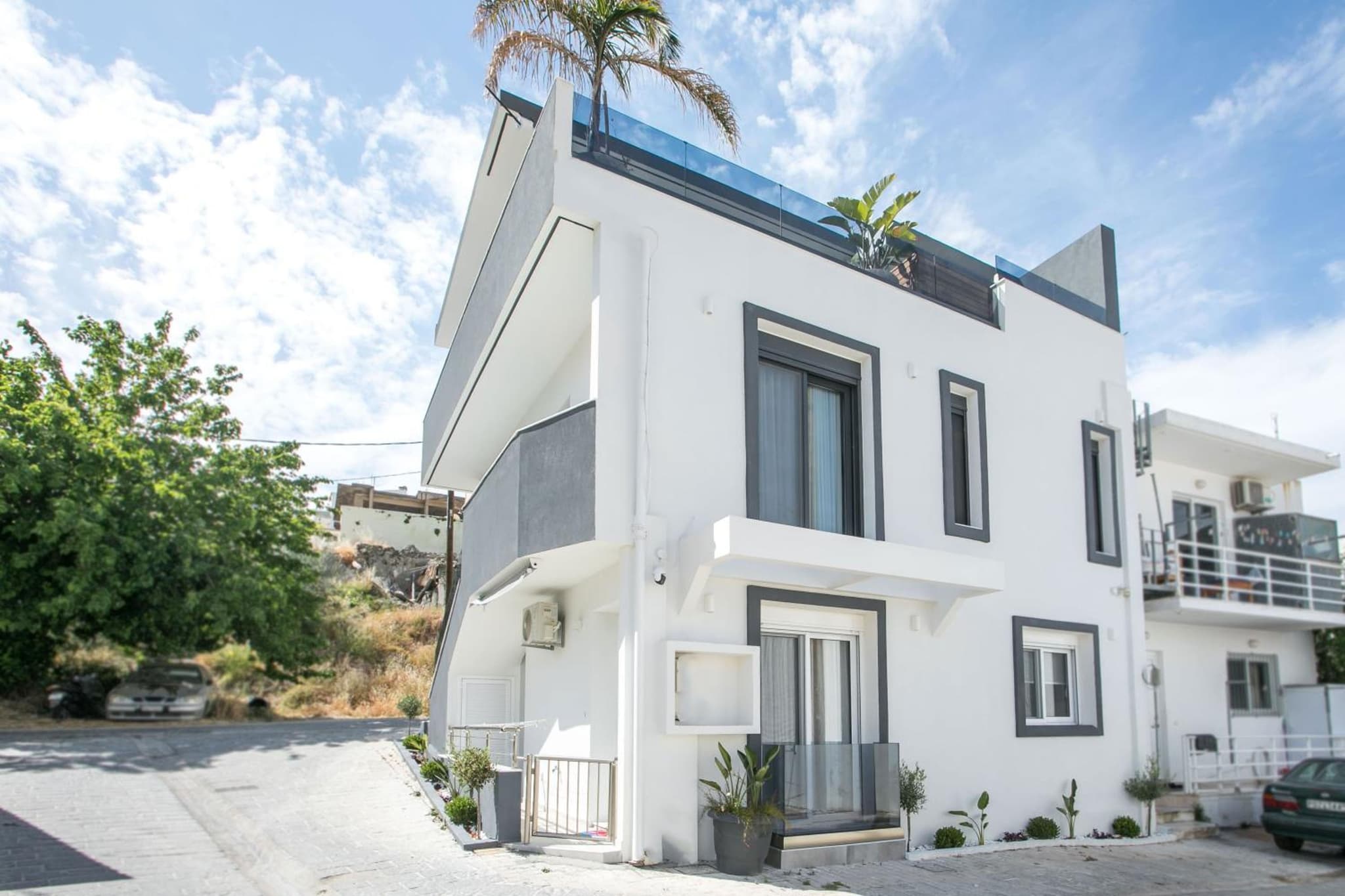 Casa Antonis - Modern Home with Jacuzzi near Faliraki