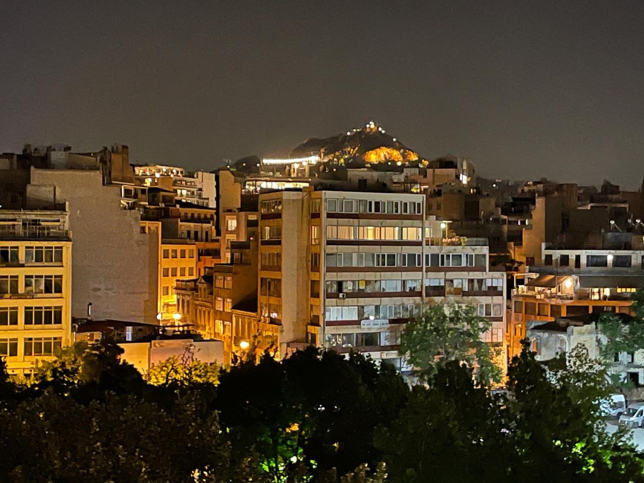 WUKELA APARTMENTS