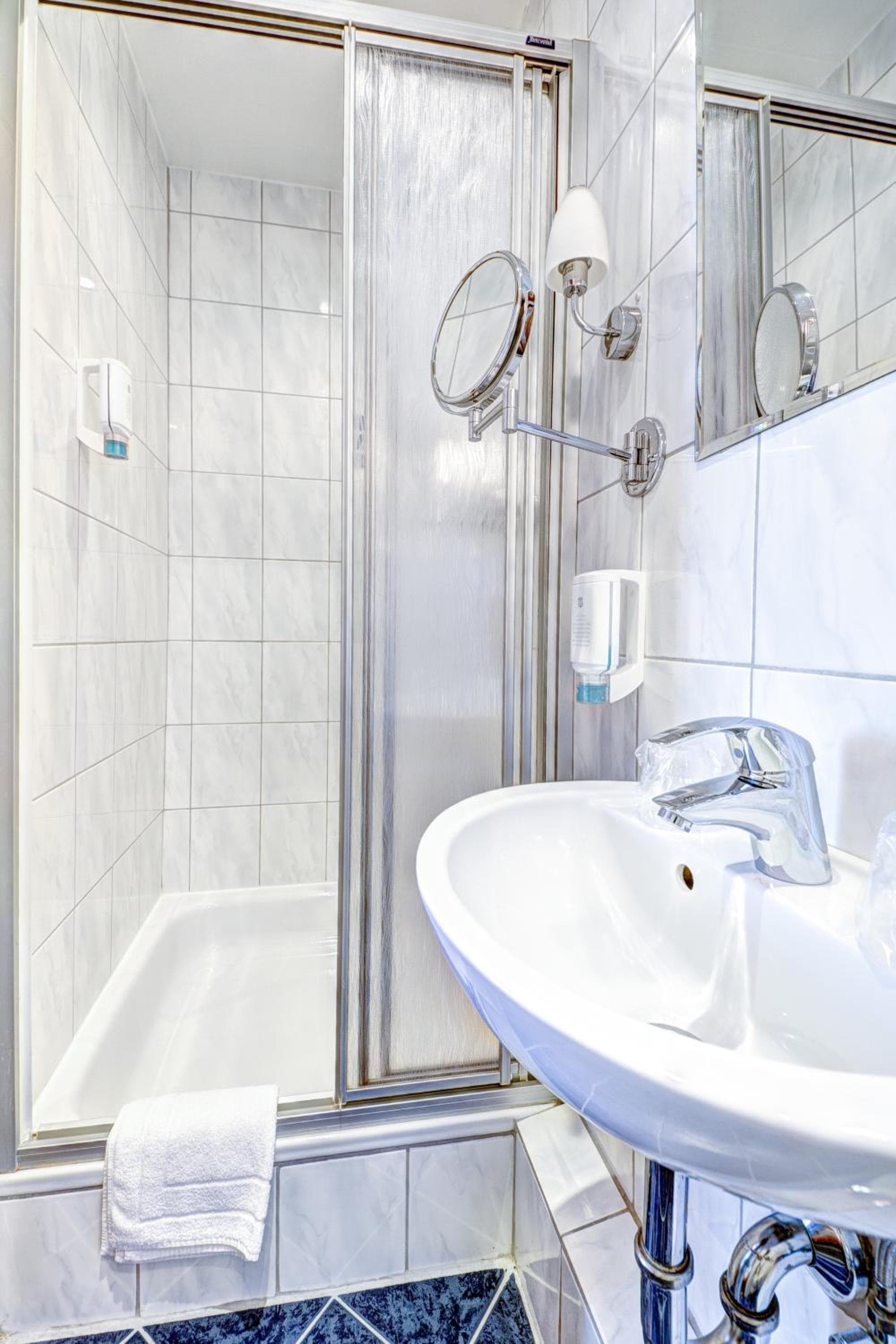Hotel Alt Montjoie photo 2
