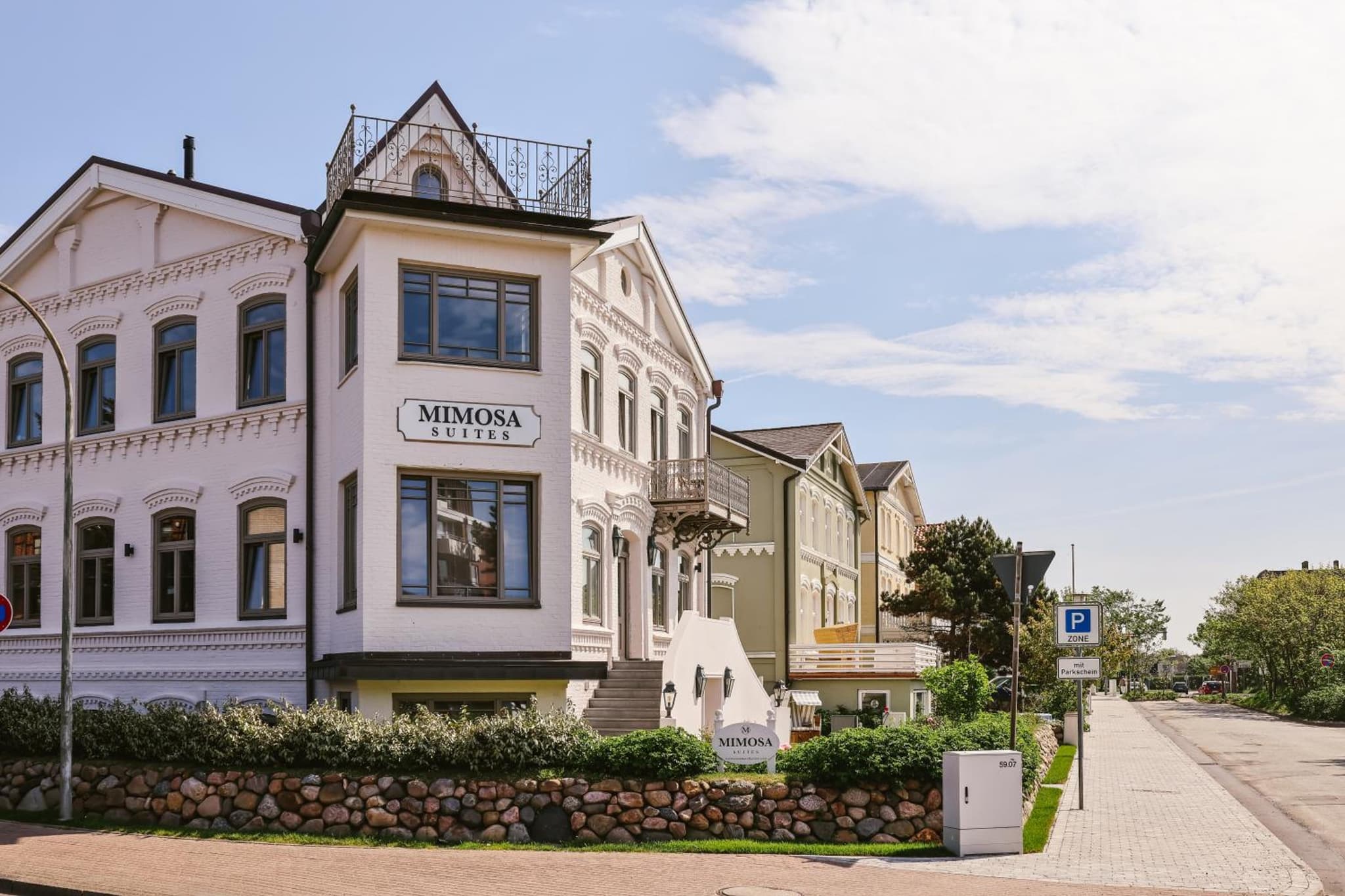 Mimosa Suites