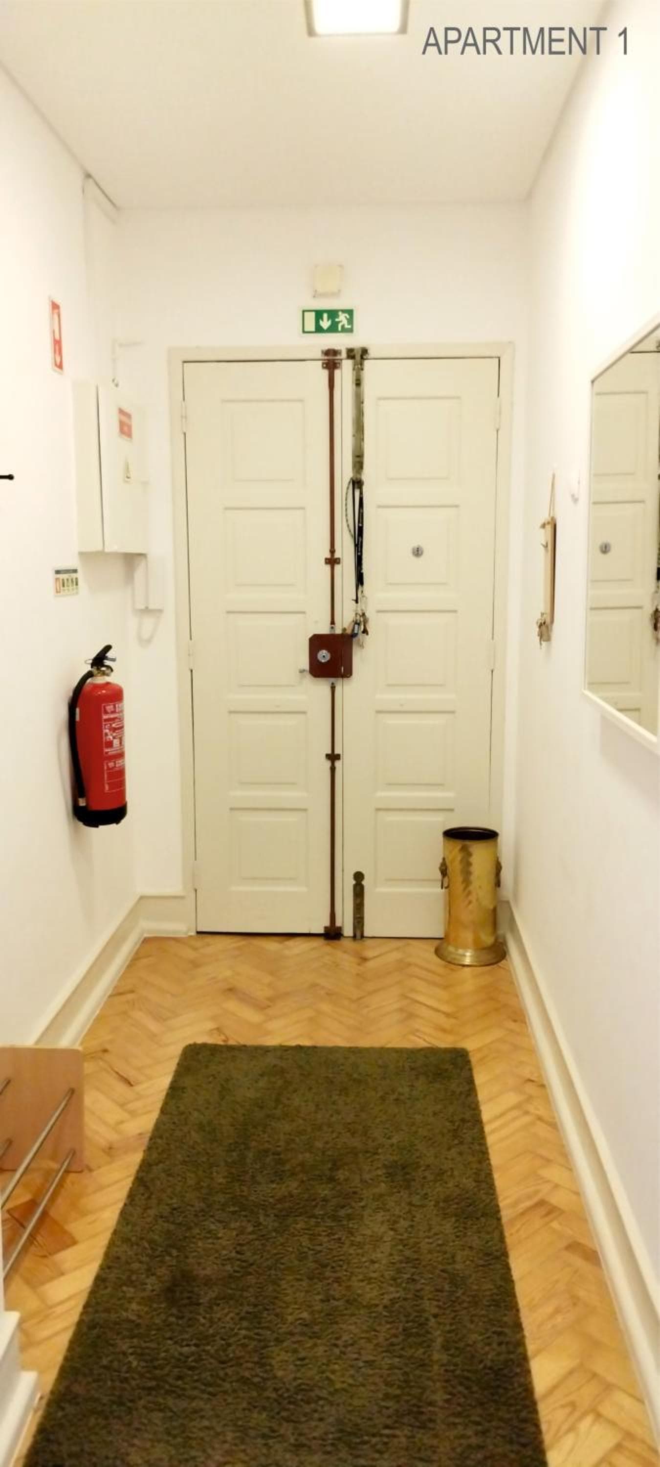 Charming Family Apartment photo 5