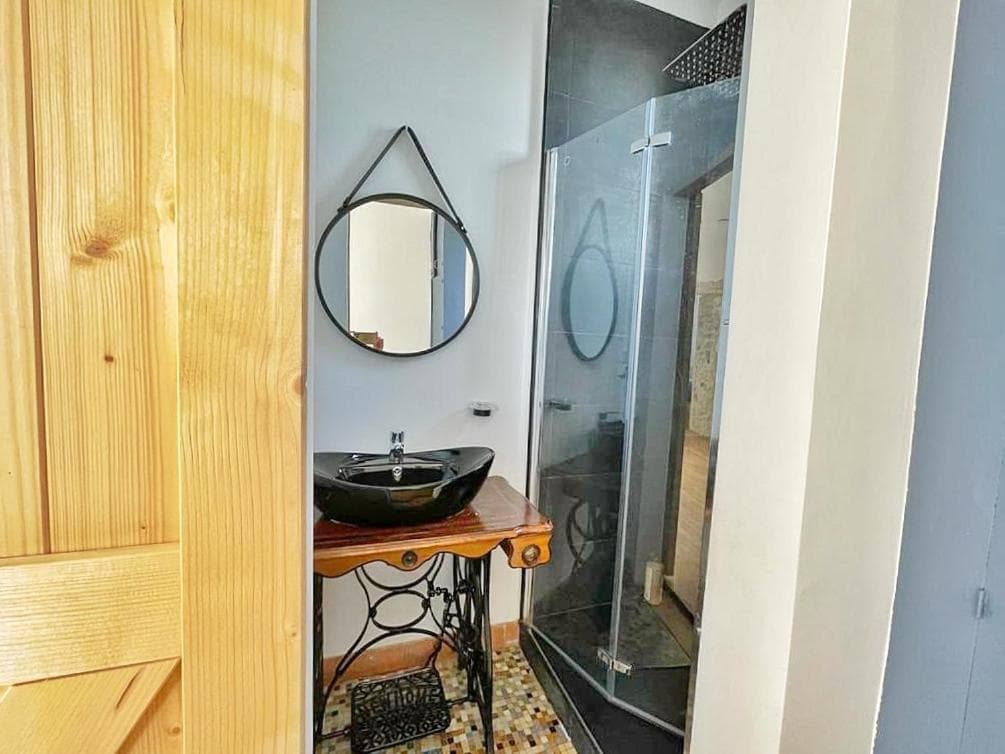DOMFRONT-BNB : CHIC & CONFORT photo 3
