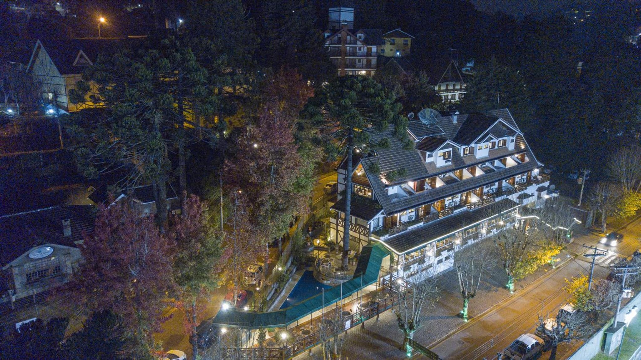 Le Suisse Elegance Hotel