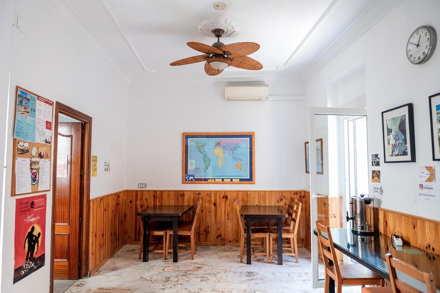 Hostel Triana Backpackers photo 9