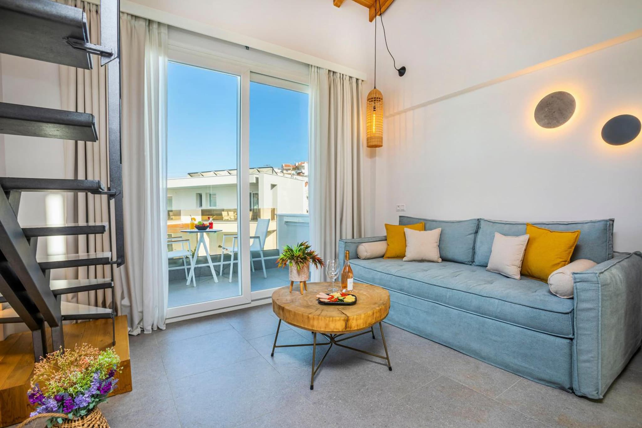 Mirablue Luxury Residences photo 3